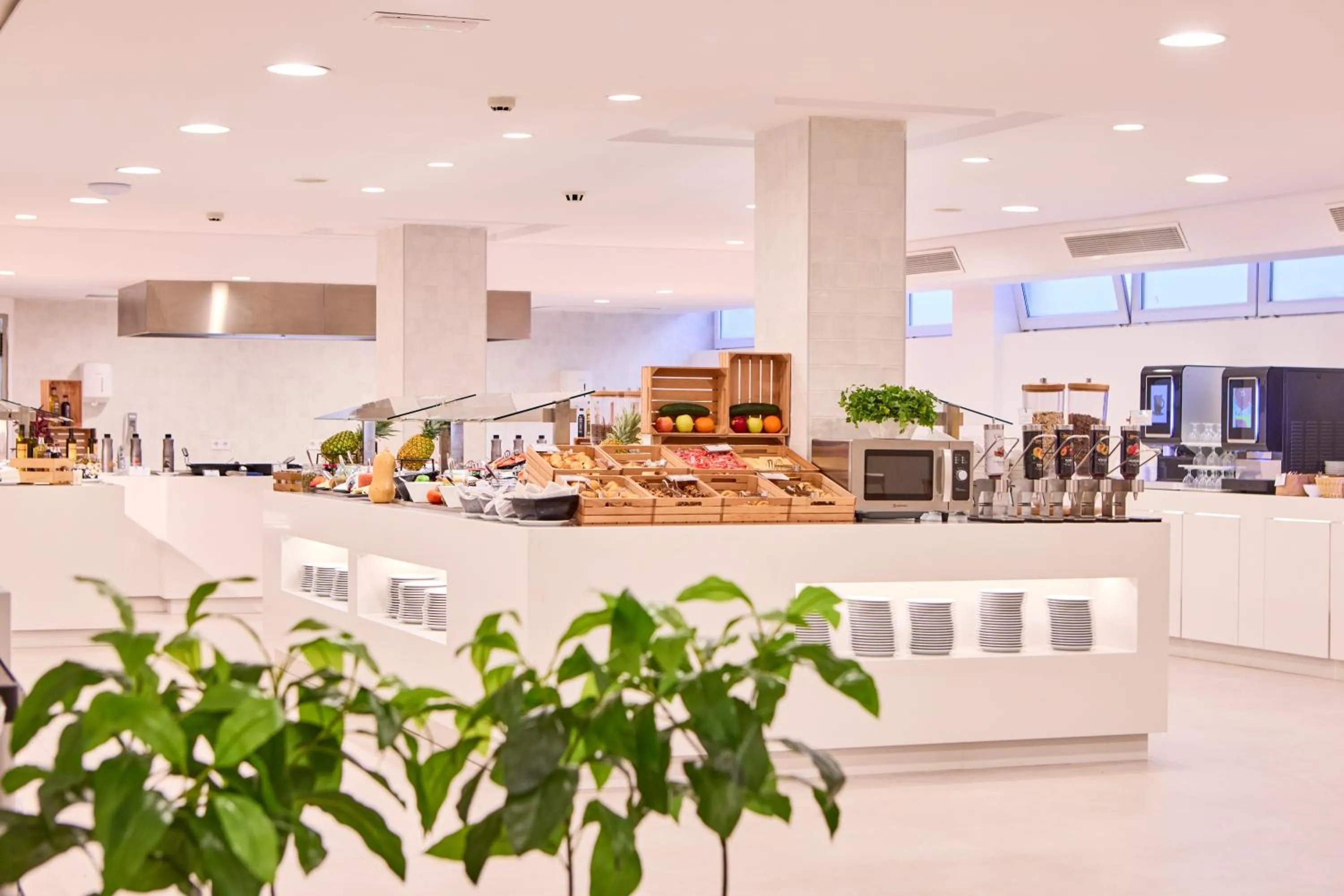 Buffet breakfast in AHOI! Urban Beach