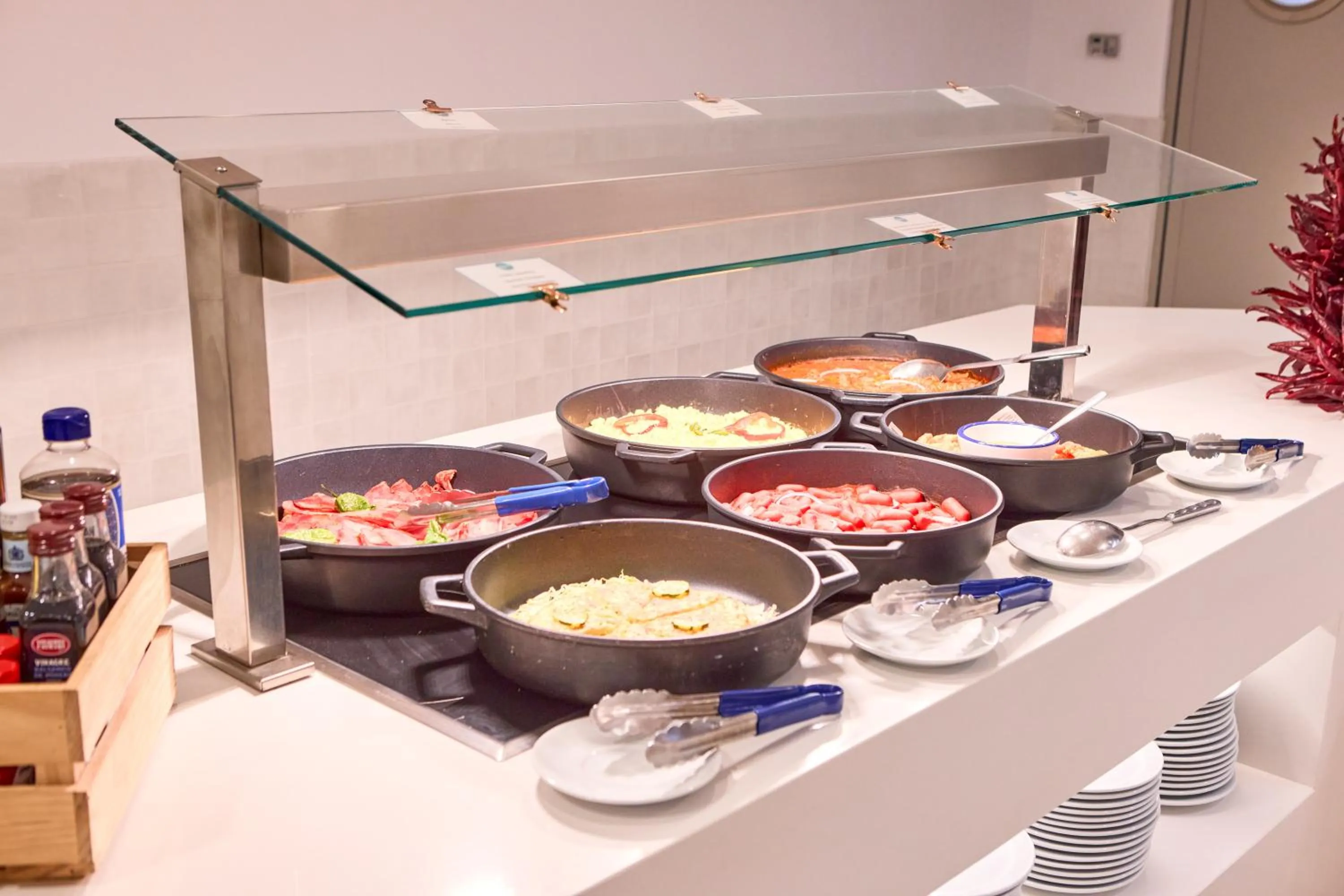 Food and drinks in AHOI! Urban Beach