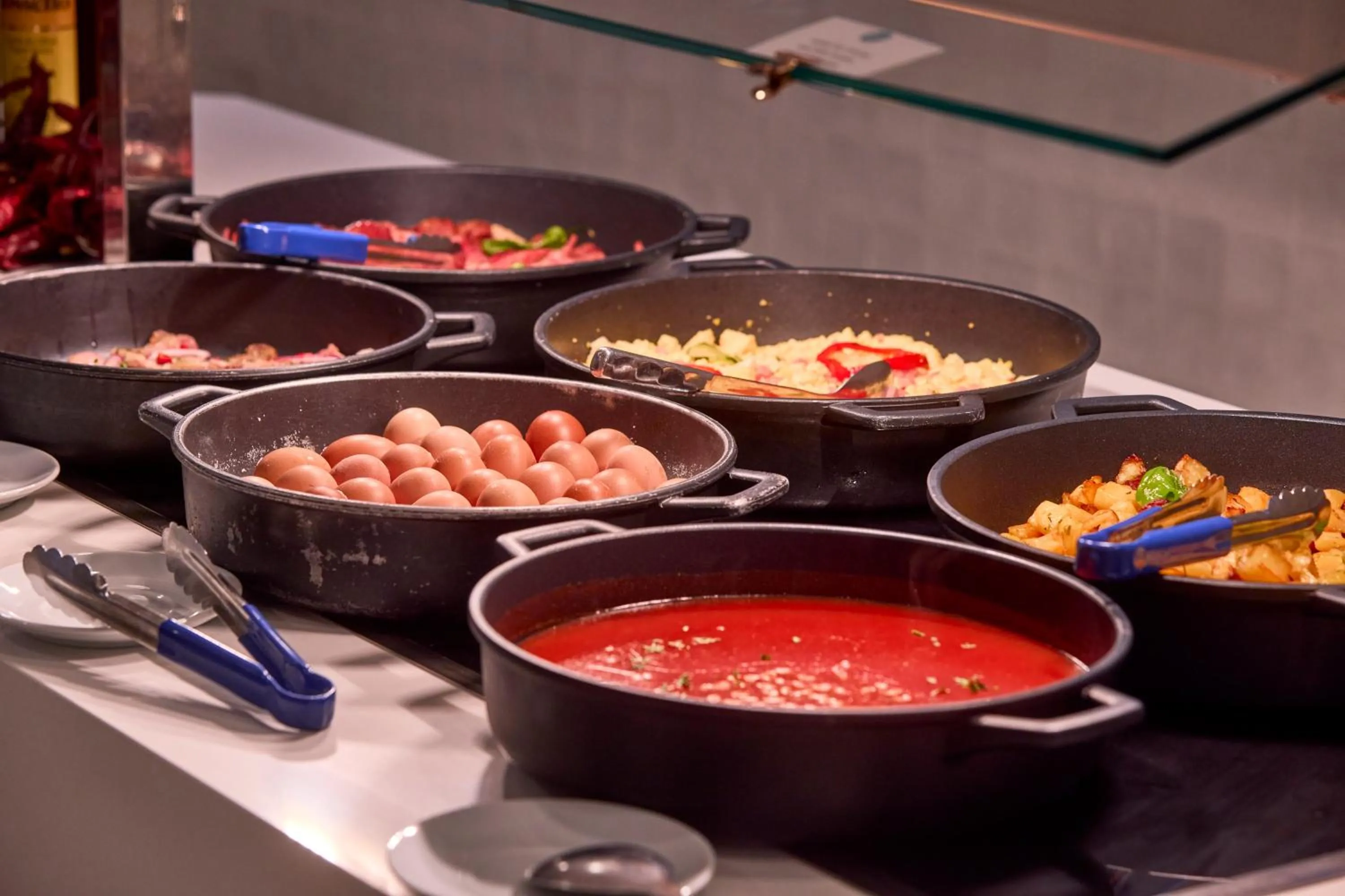 Food and drinks in AHOI! Urban Beach