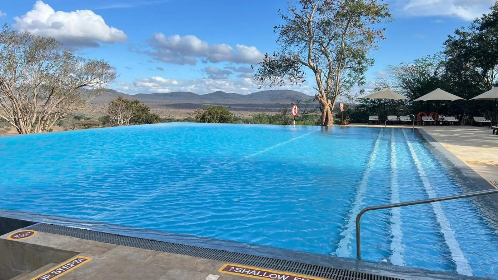 Swimming pool in Taita Hills Safari Resort & Spa