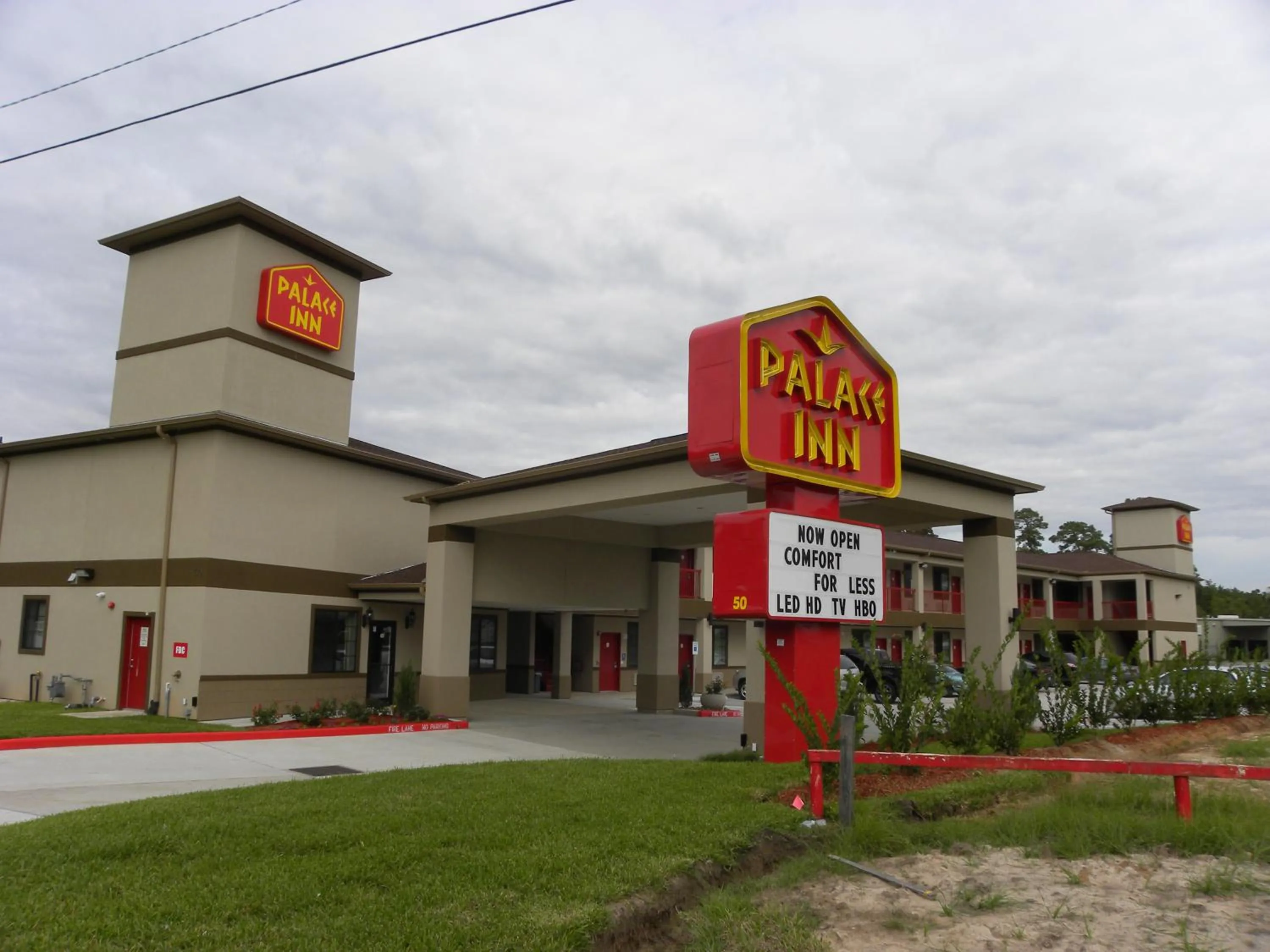 Property building in Palace Inn Kingwood