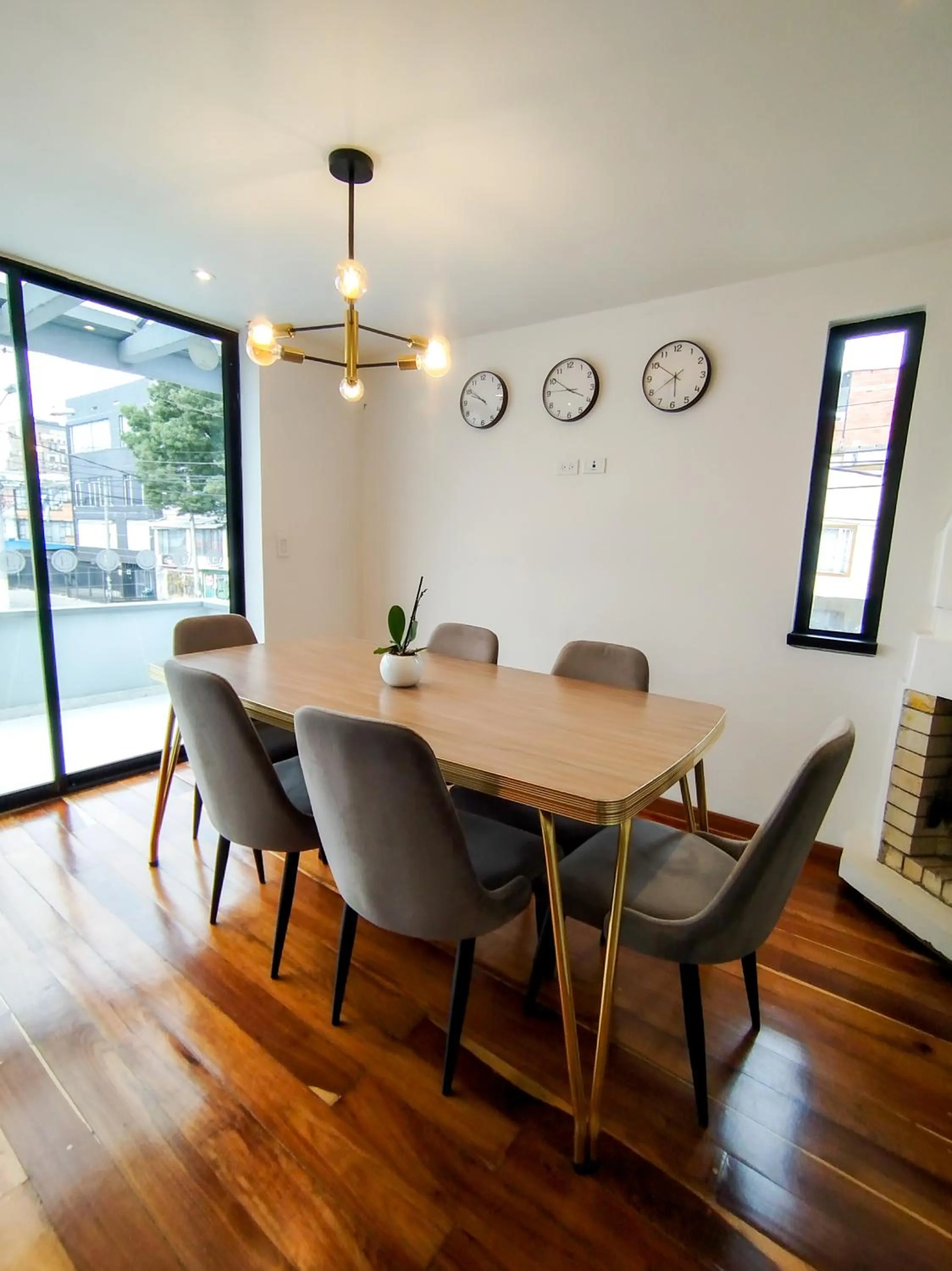 Seating area in Eurolan 72