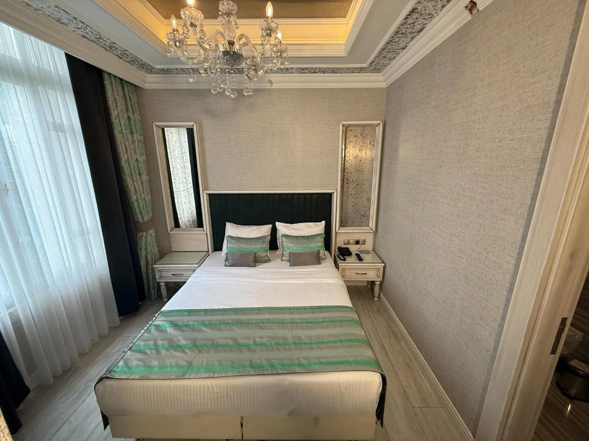 Bed in Manesol Old City Bosphorus