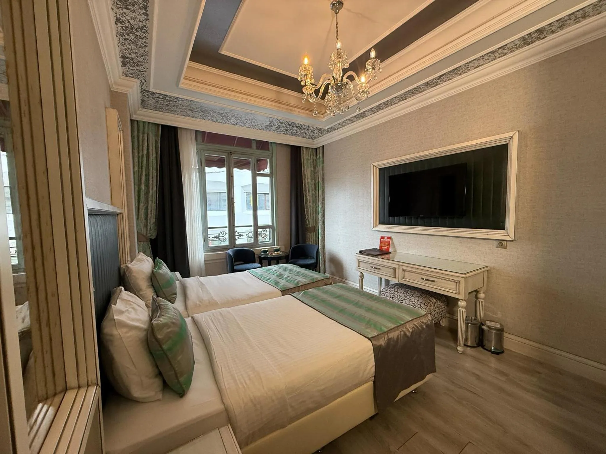 Bed in Manesol Old City Bosphorus