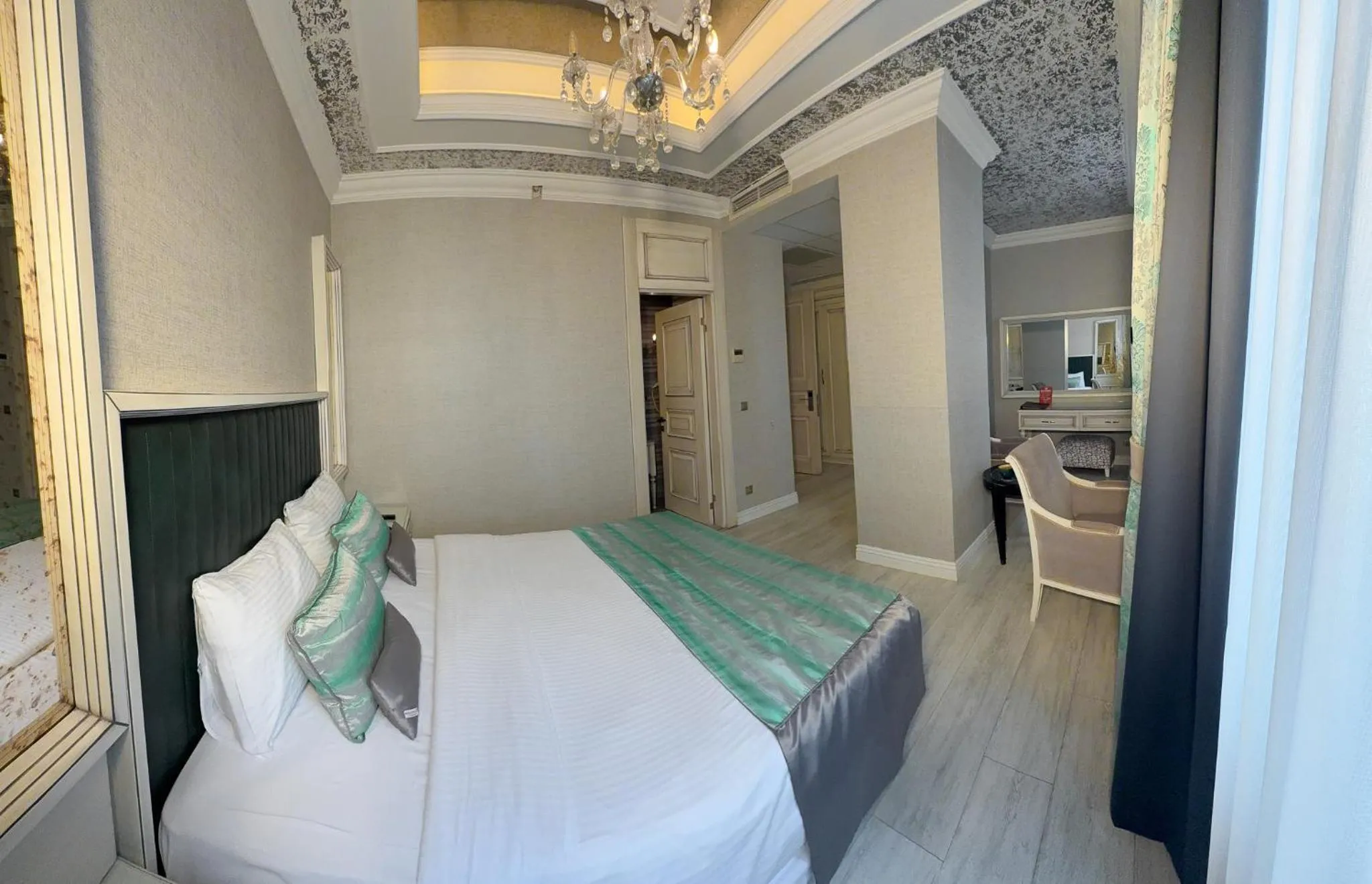 Bed in Manesol Old City Bosphorus