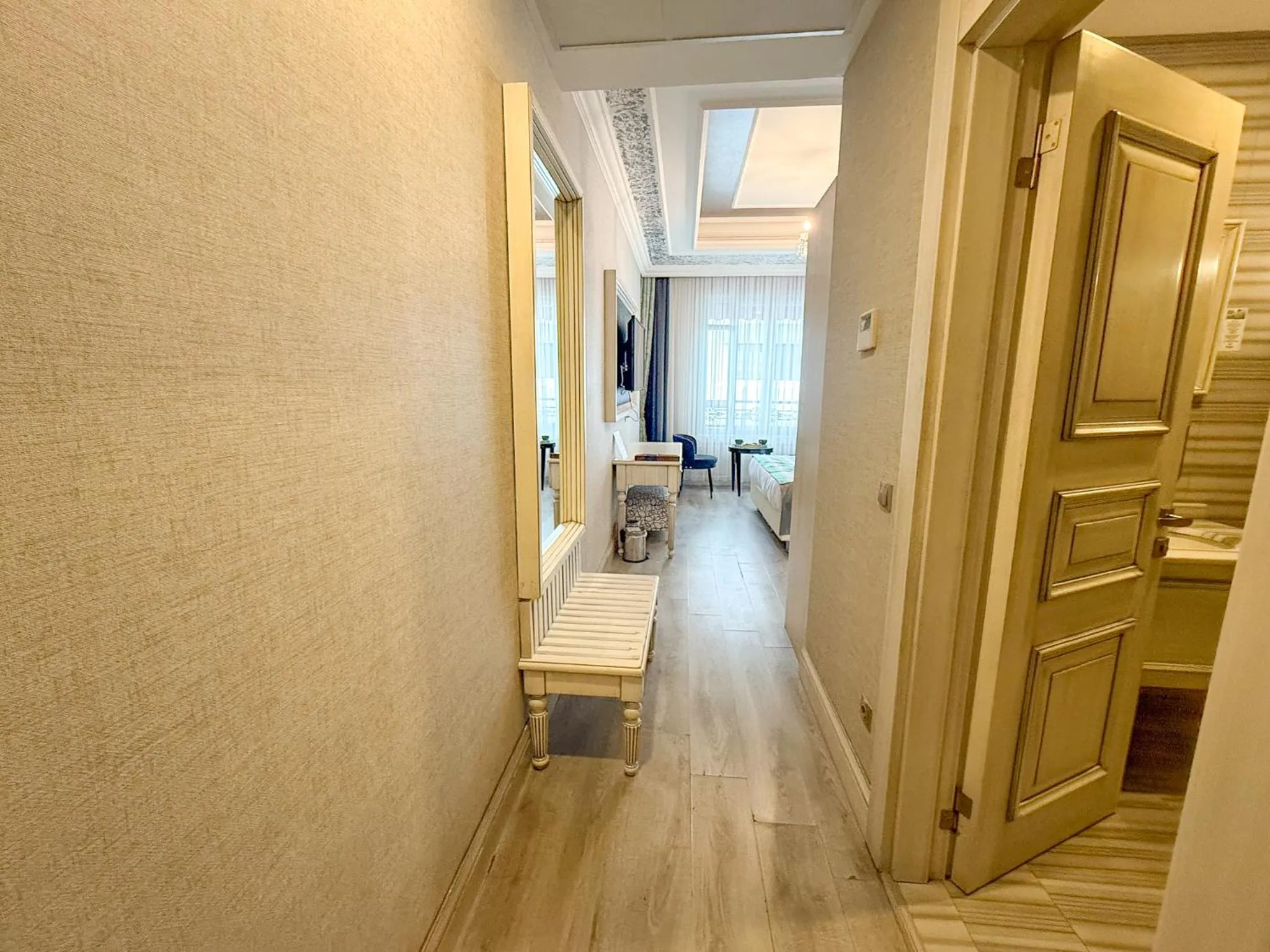 Photo of the whole room in Manesol Old City Bosphorus