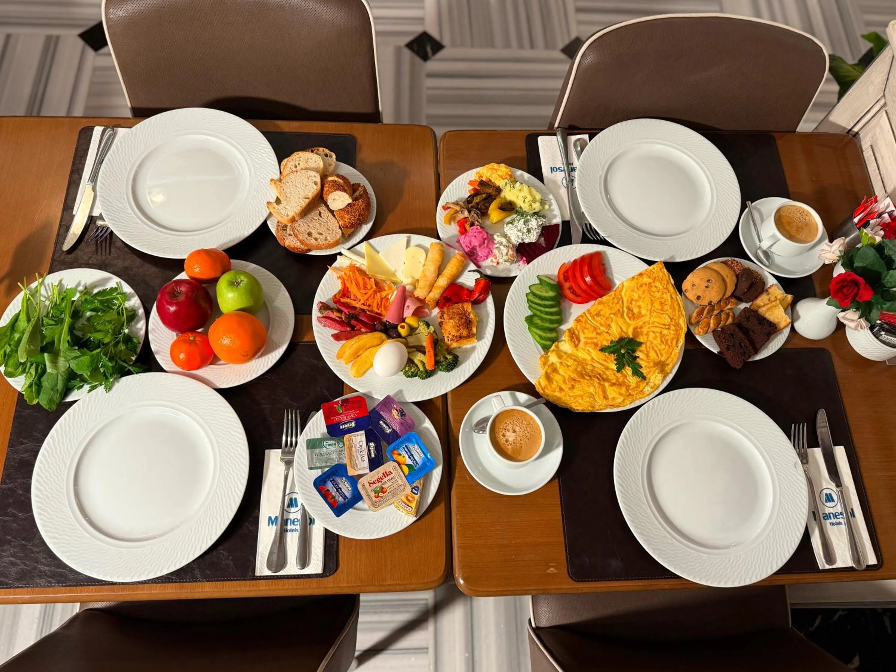Breakfast in Manesol Old City Bosphorus