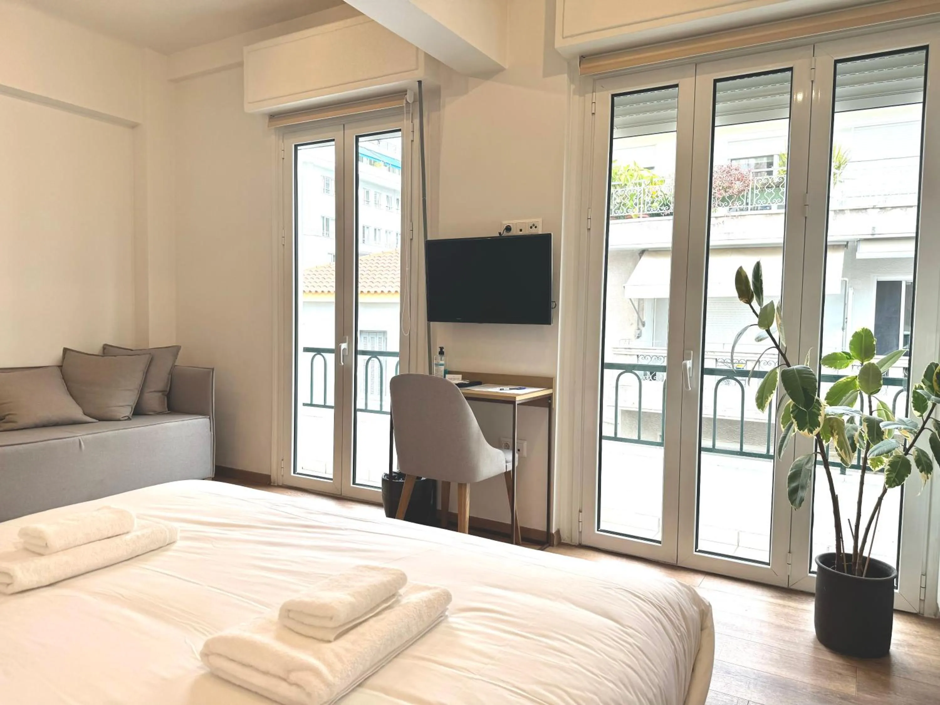 Bed in Voulis Best Global Home