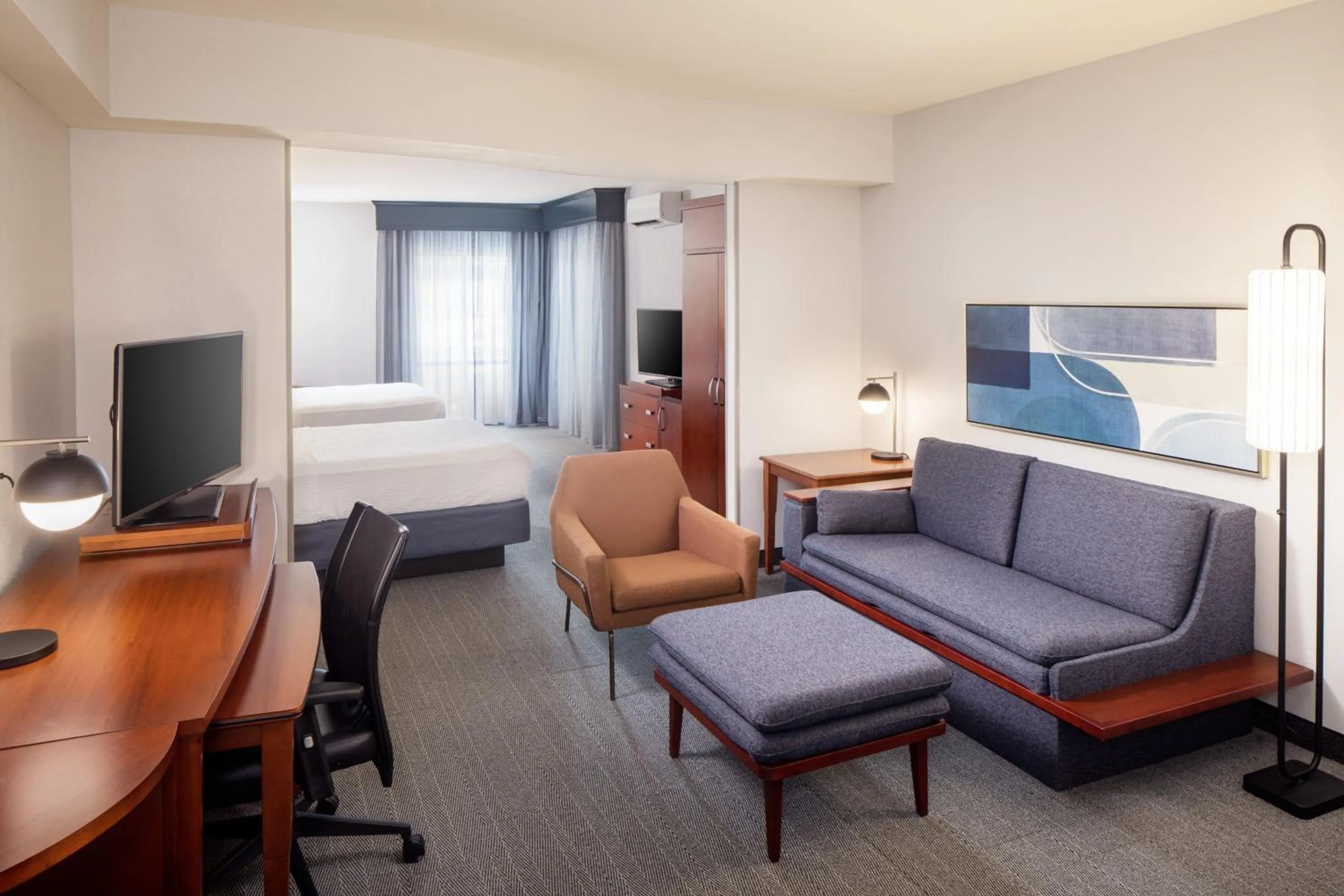 Photo of the whole room in Courtyard by Marriott Charleston Downtown/Civic Center