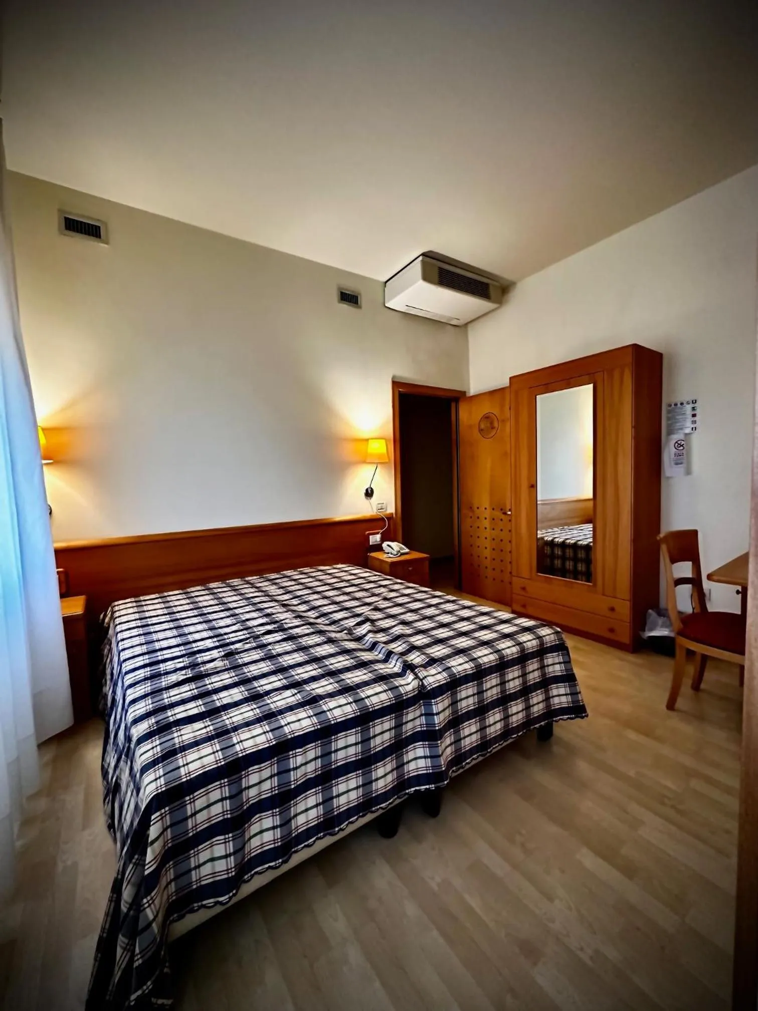 Bed in Hotel Ponte Molo