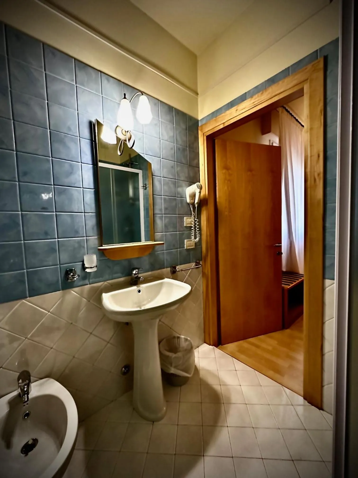 Shower in Hotel Ponte Molo