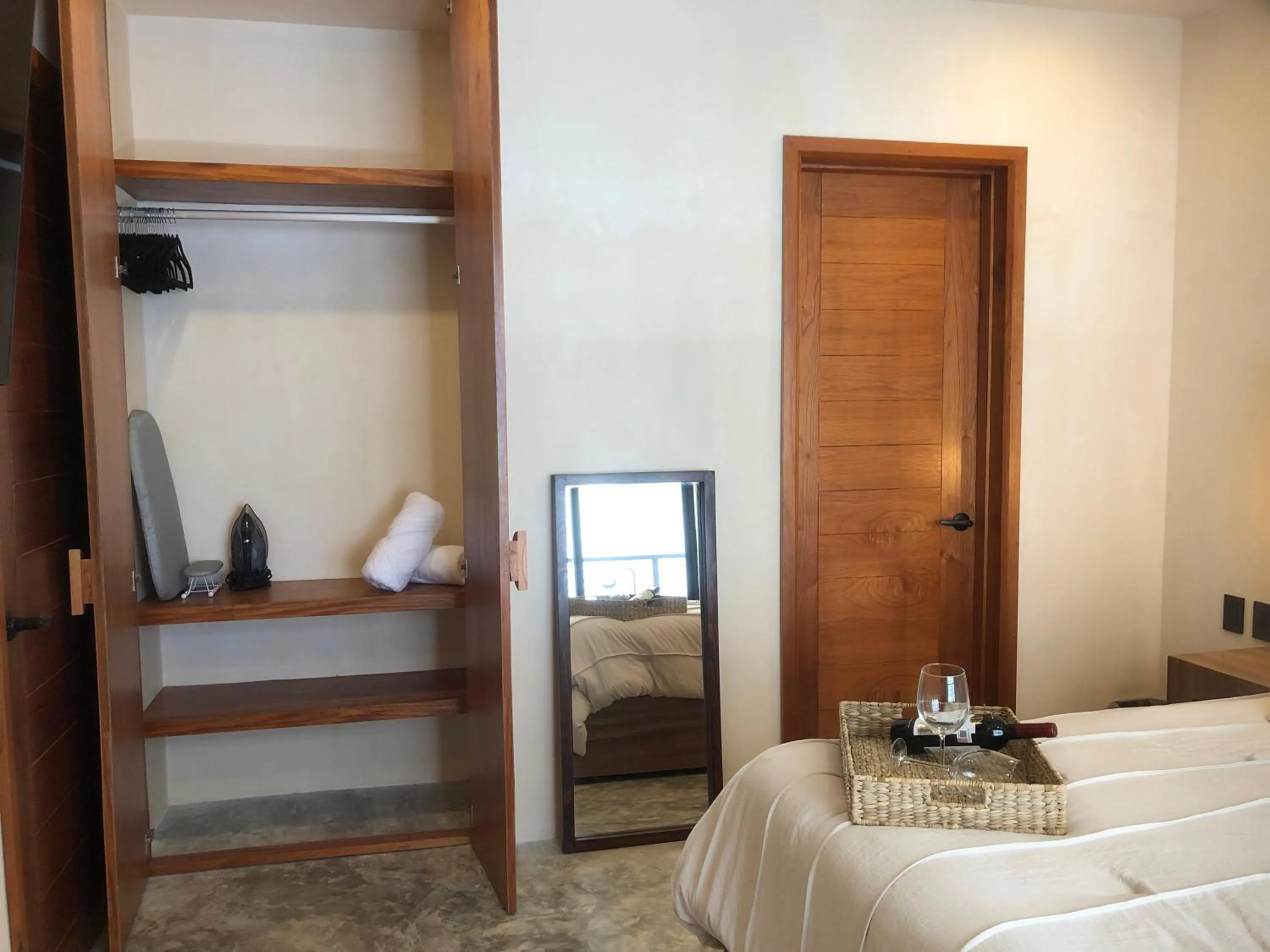 safe, Bed in Condominio Talulah Living Tulum