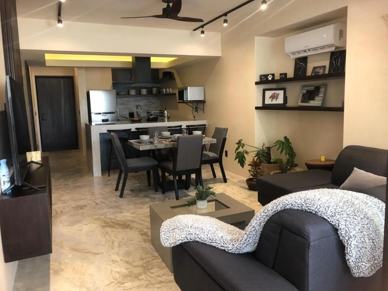 Three-Bedroom Apartment with Private Pool in Condominio Talulah Living Tulum