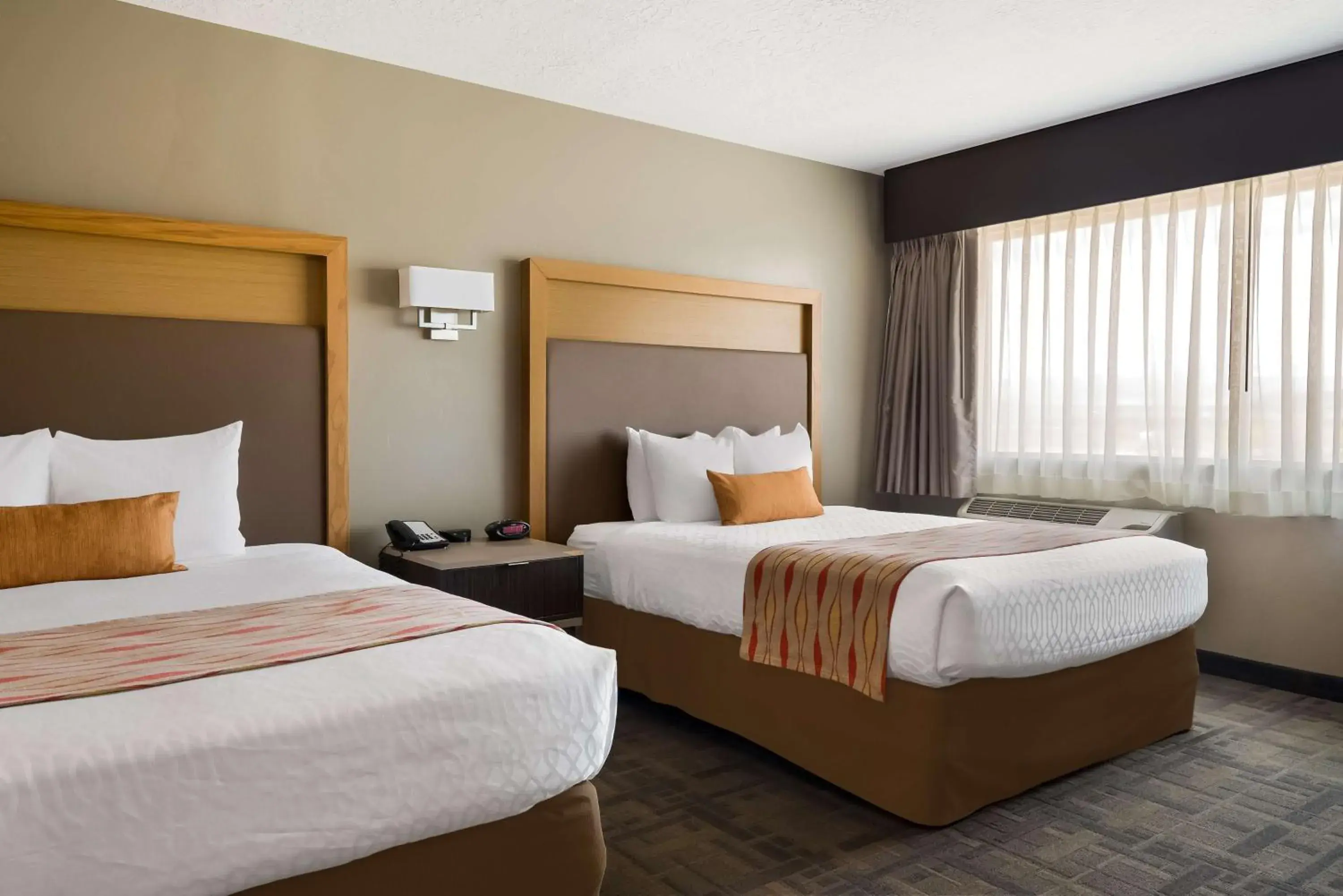 Queen Suite with Two Queen Beds - Non-Smoking in Best Western Plus Landmark Hotel Queen Suite with Two Queen Beds - Non-Smoking in Best Western Plus Landmark Hotel