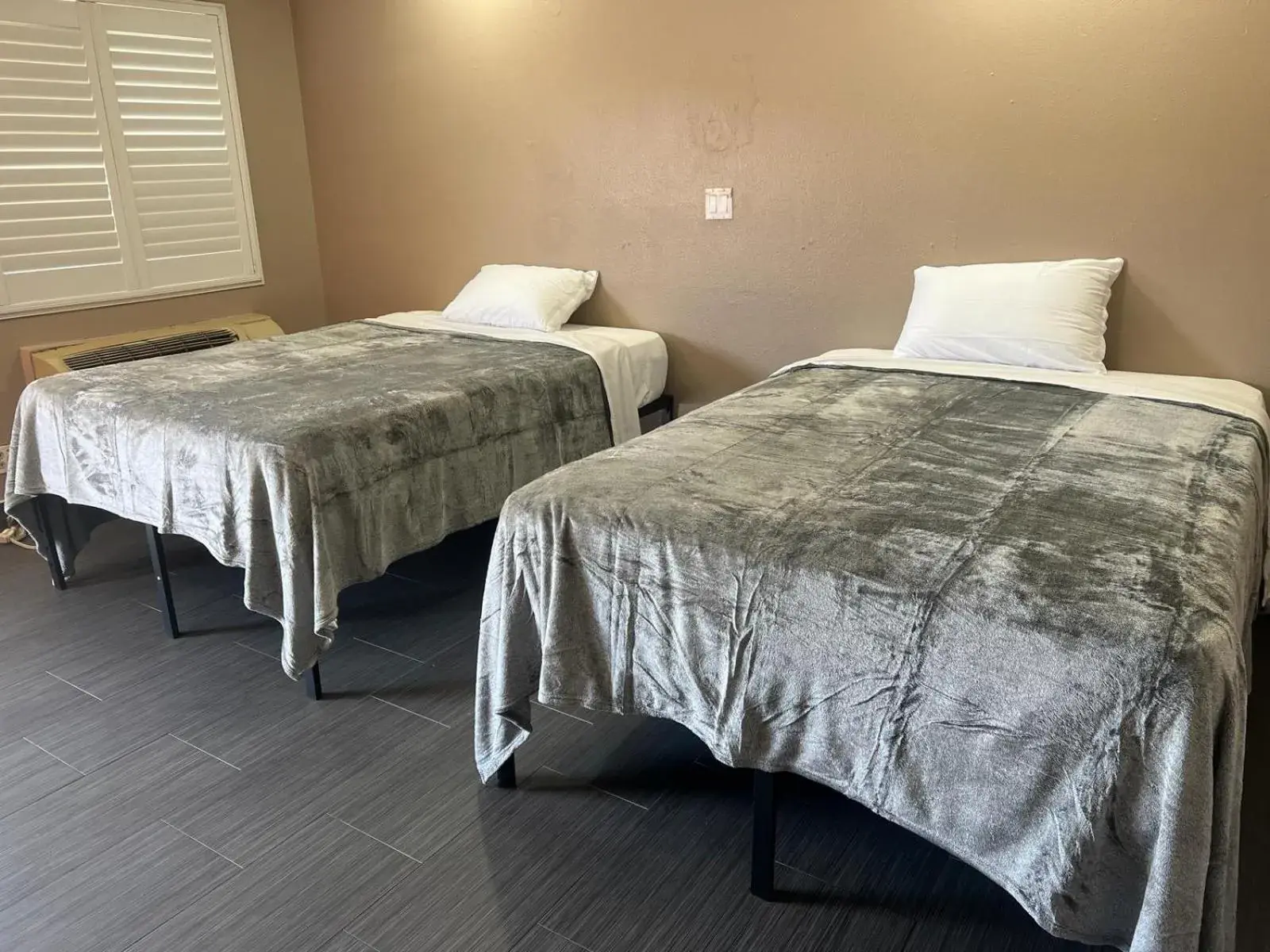 Family Double Room in Pomona Inn Family Double Room in Pomona Inn