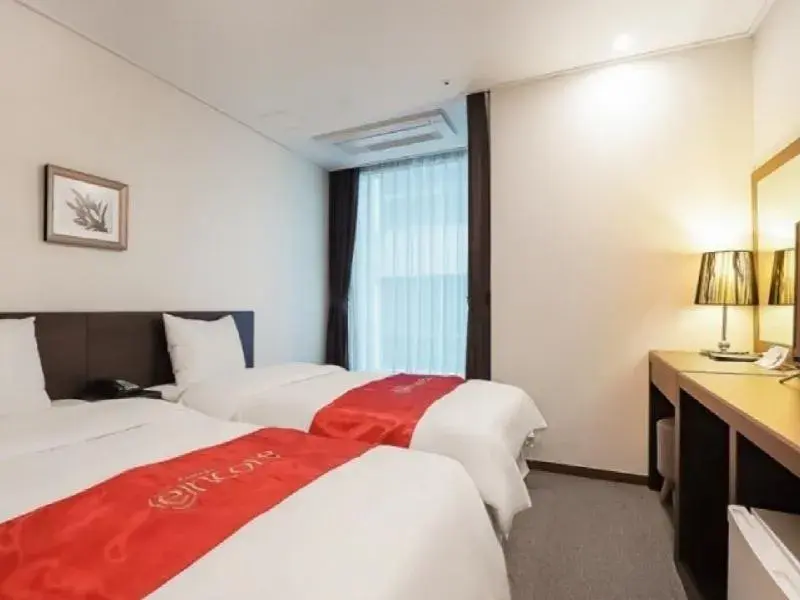Deluxe Twin Room in Hotel K-Tree Pyeongtaek Deluxe Twin Room in Hotel K-Tree Pyeongtaek