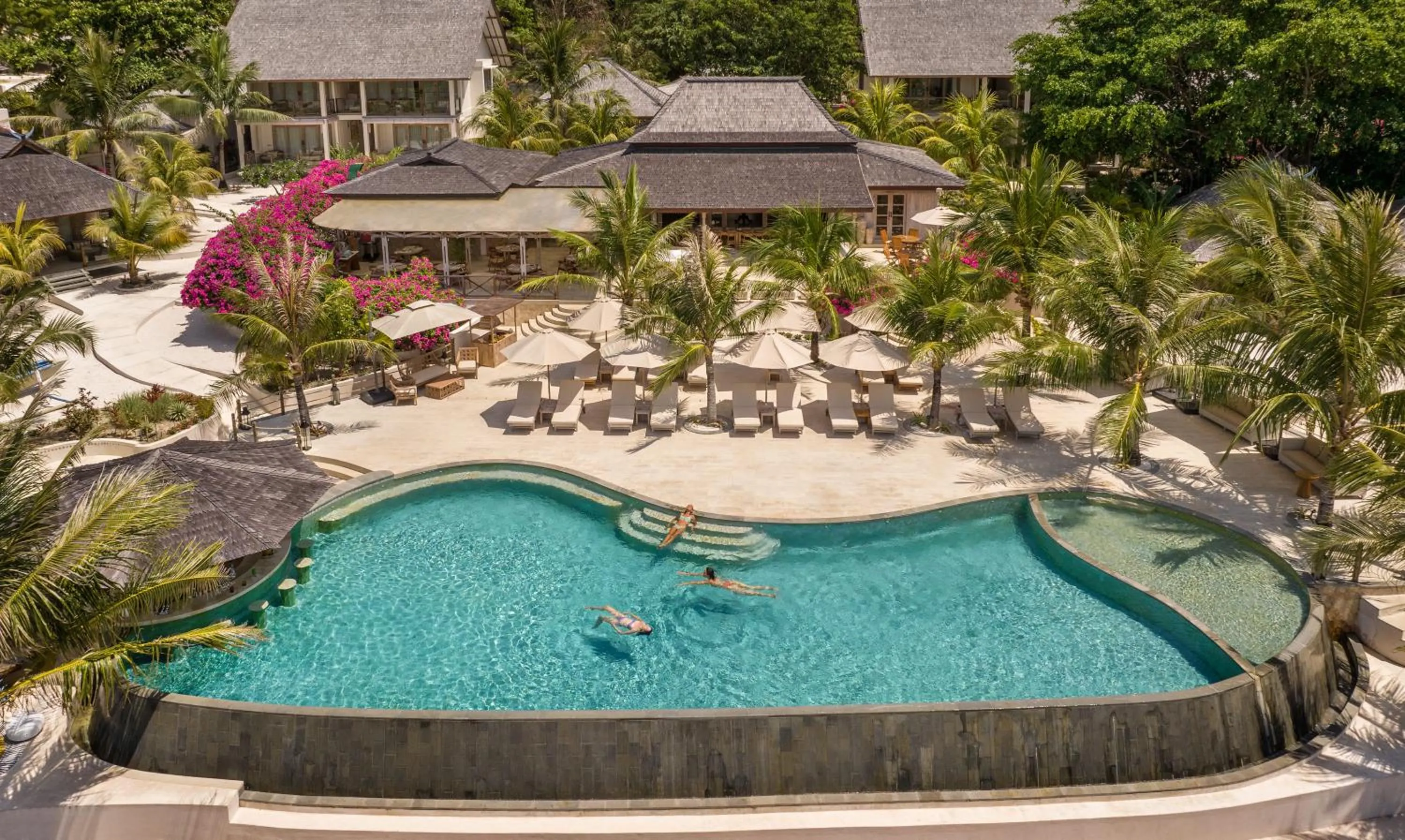Swimming pool in Eliana Resort And Spa