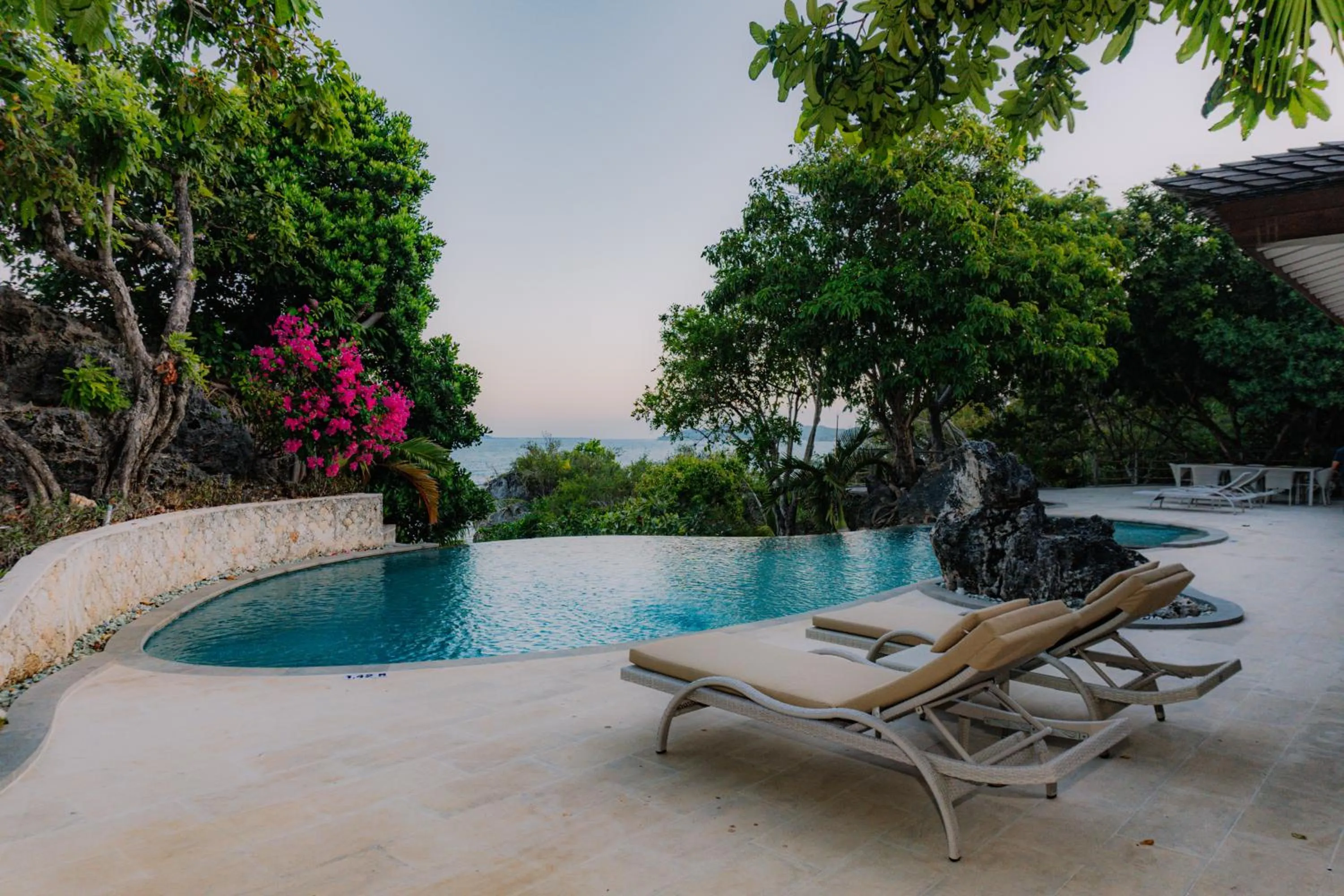 Swimming pool in Eliana Resort And Spa