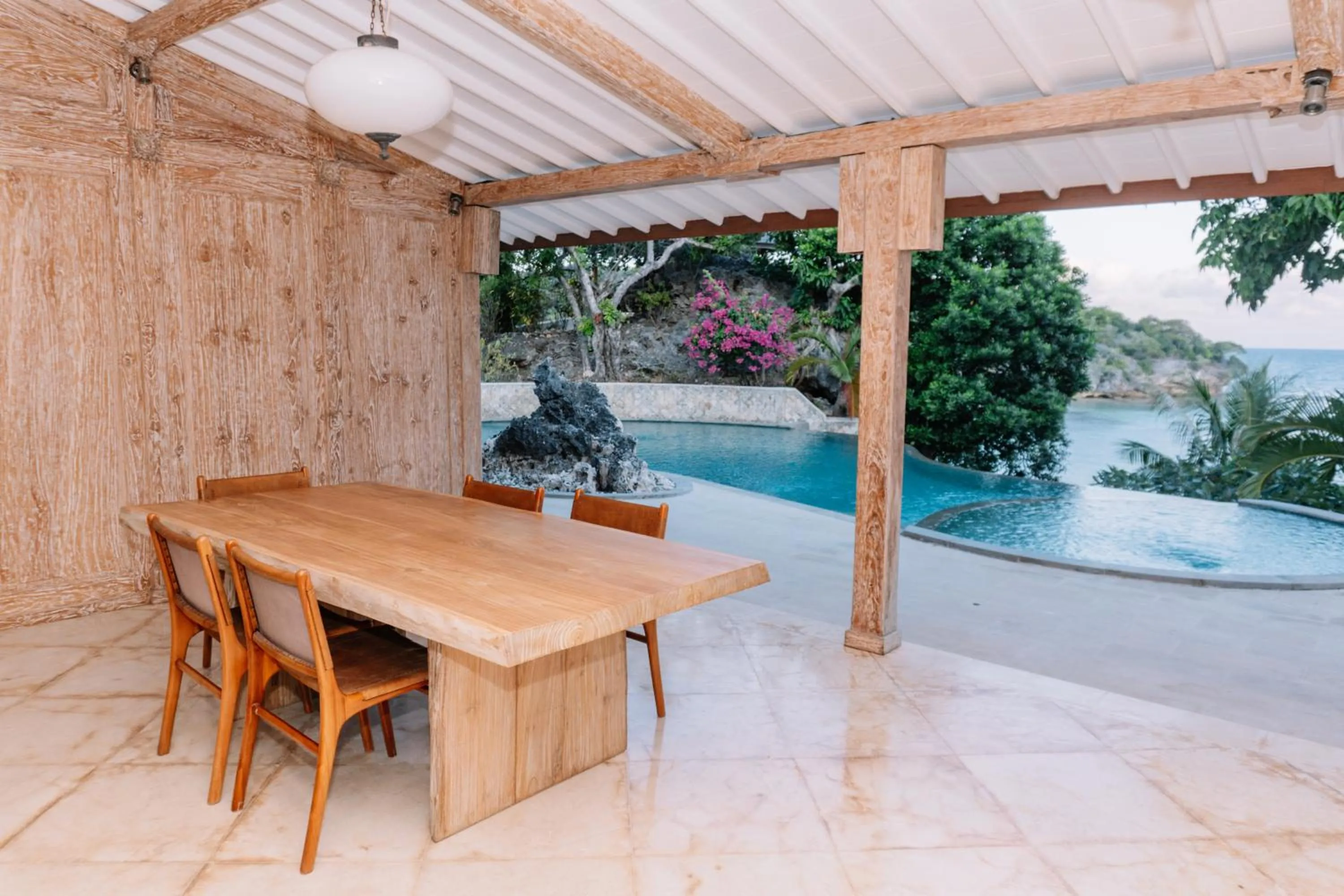 Swimming pool in Eliana Resort And Spa