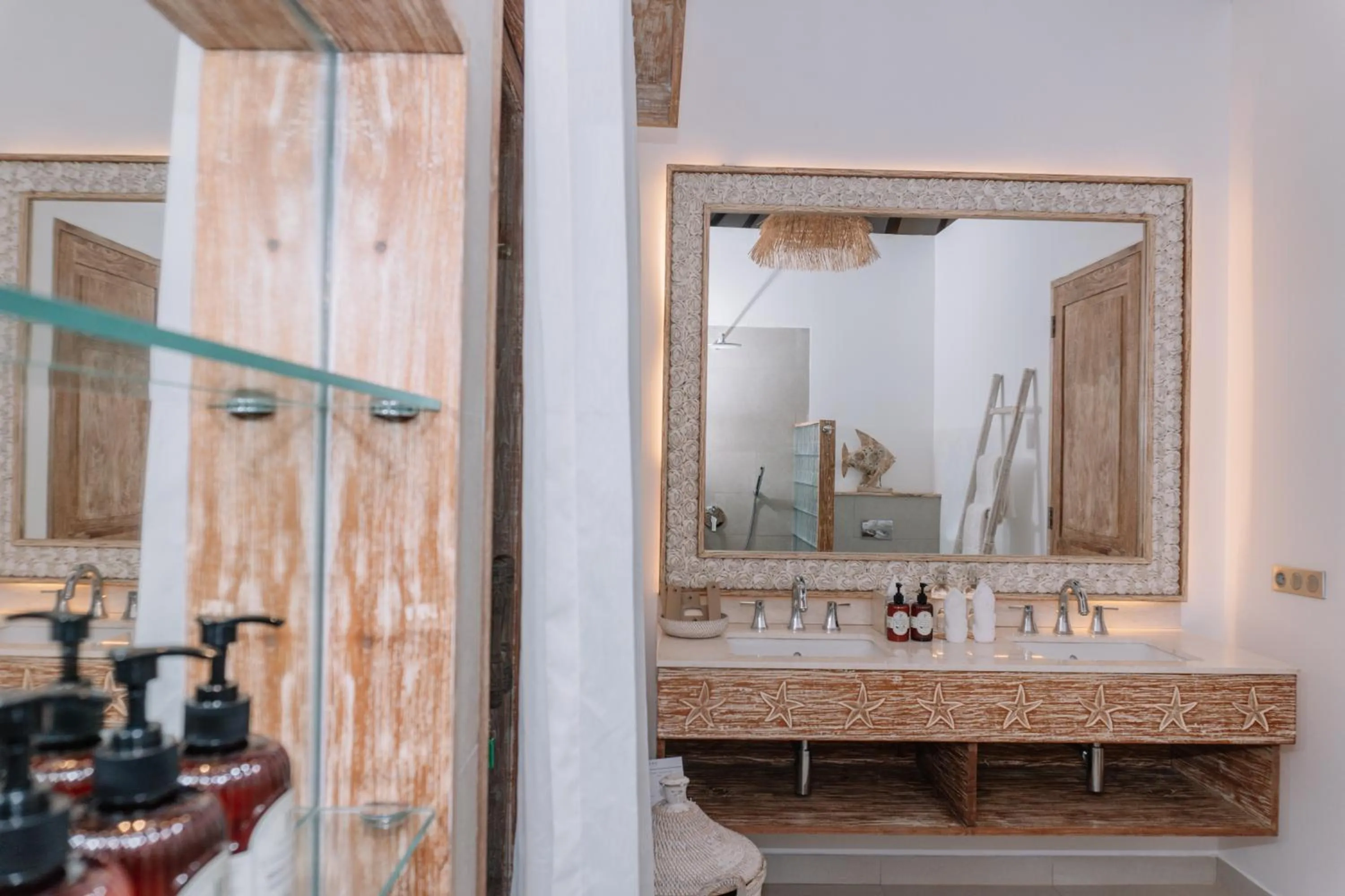 Bathroom in Eliana Resort And Spa