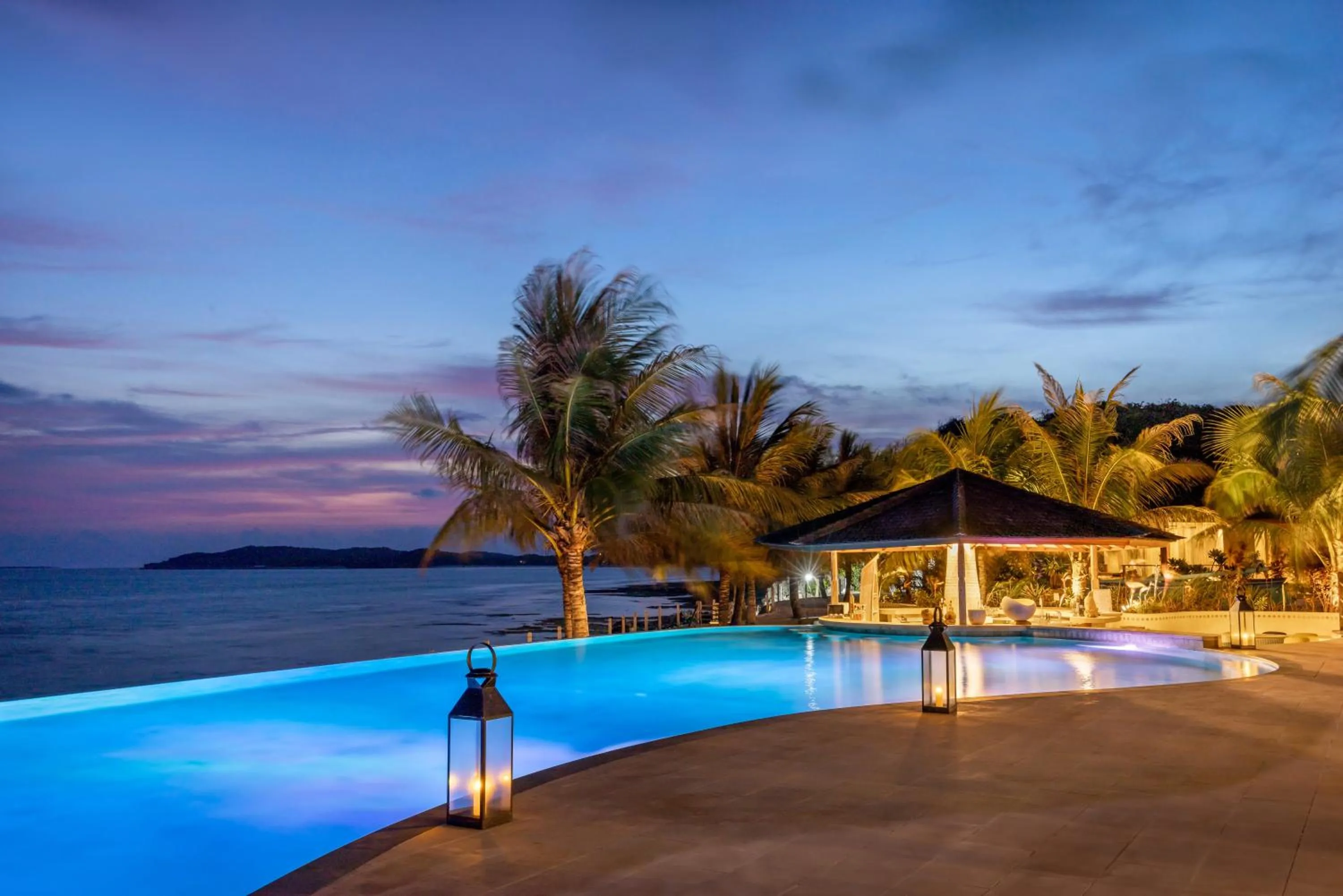 Swimming pool in Eliana Resort And Spa