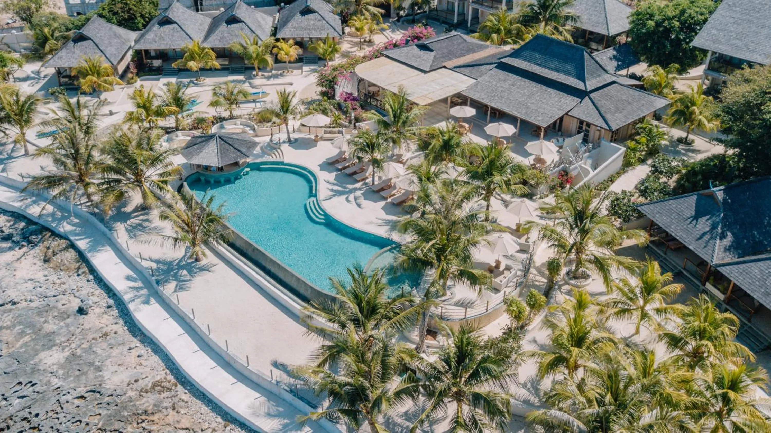 Swimming pool in Eliana Resort And Spa