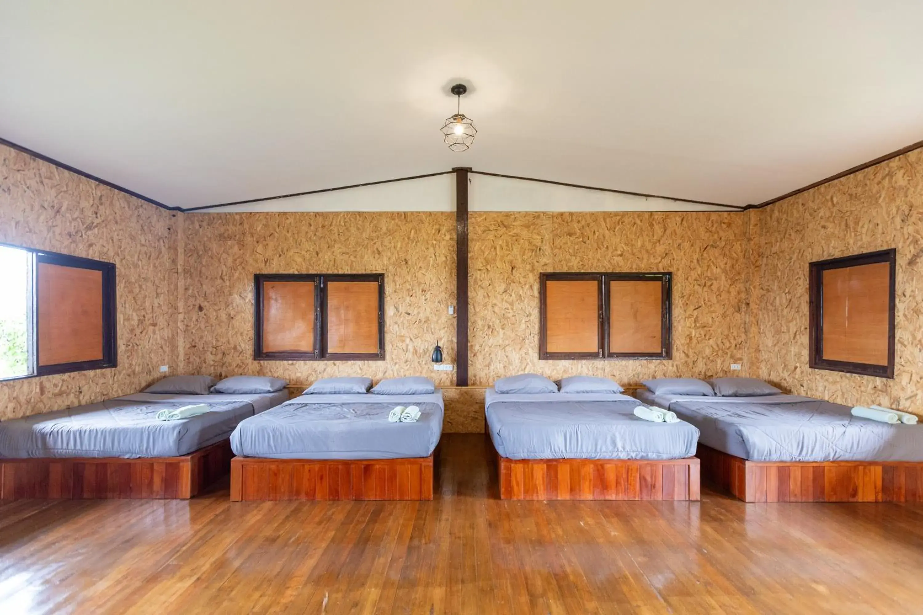 Deluxe Family Room in Parinya Hill Homestay & Cafe Koh Larn Deluxe Family Room in Parinya Hill Homestay & Cafe Koh Larn