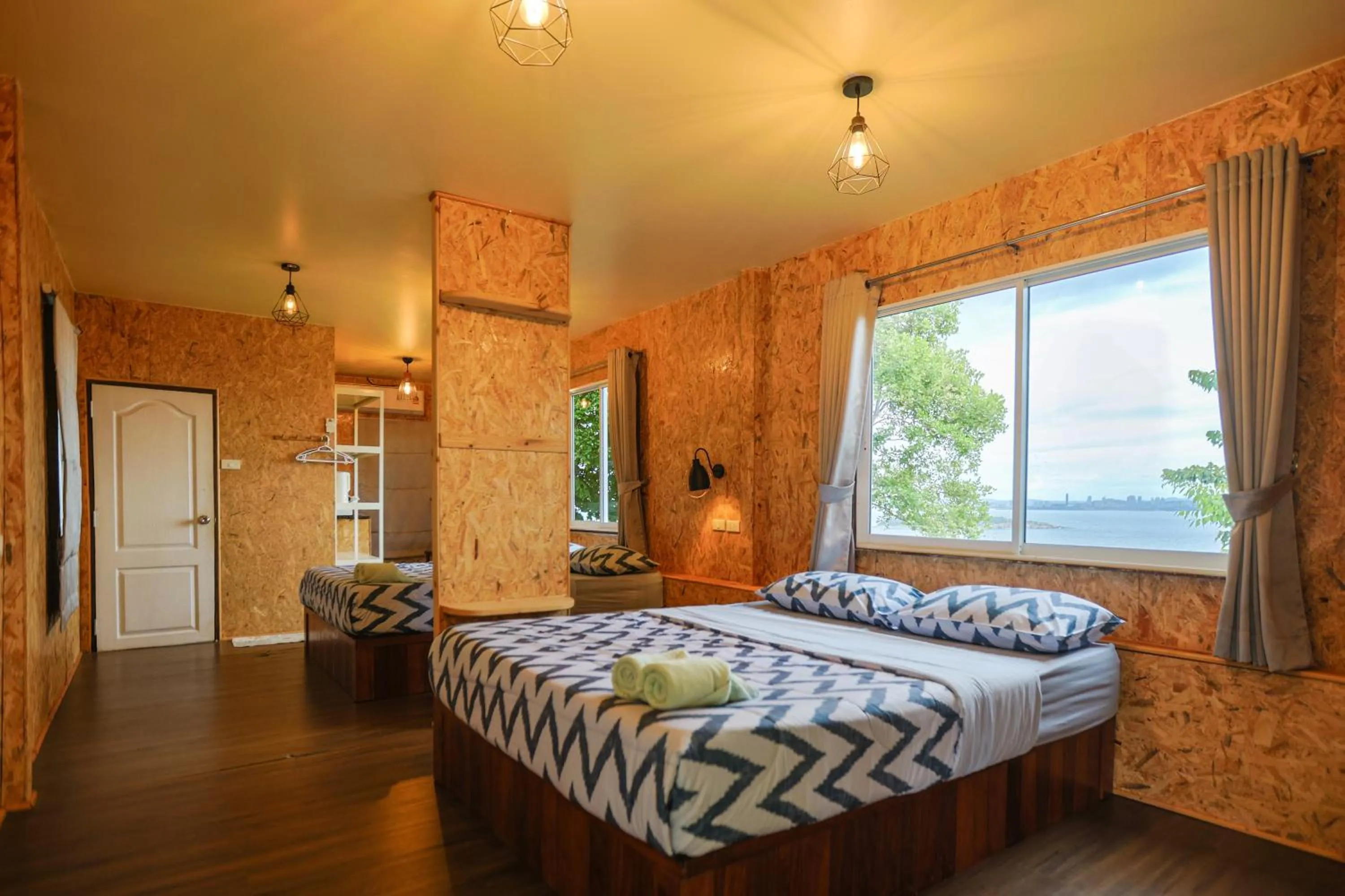 Bed in Parinya Hill Homestay & Cafe Koh Larn