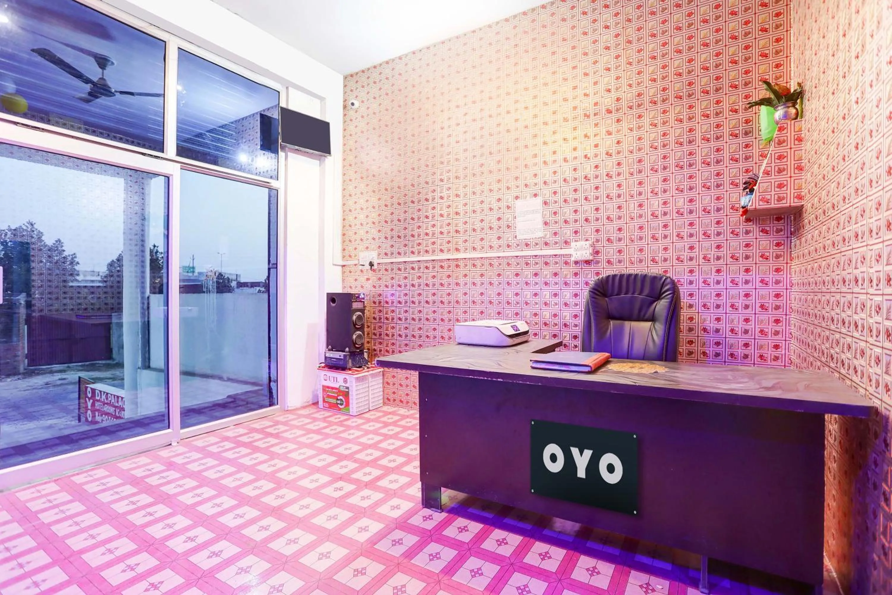 Lobby or reception in Hotel O D.K. PALACE HOTEL & ROOMS