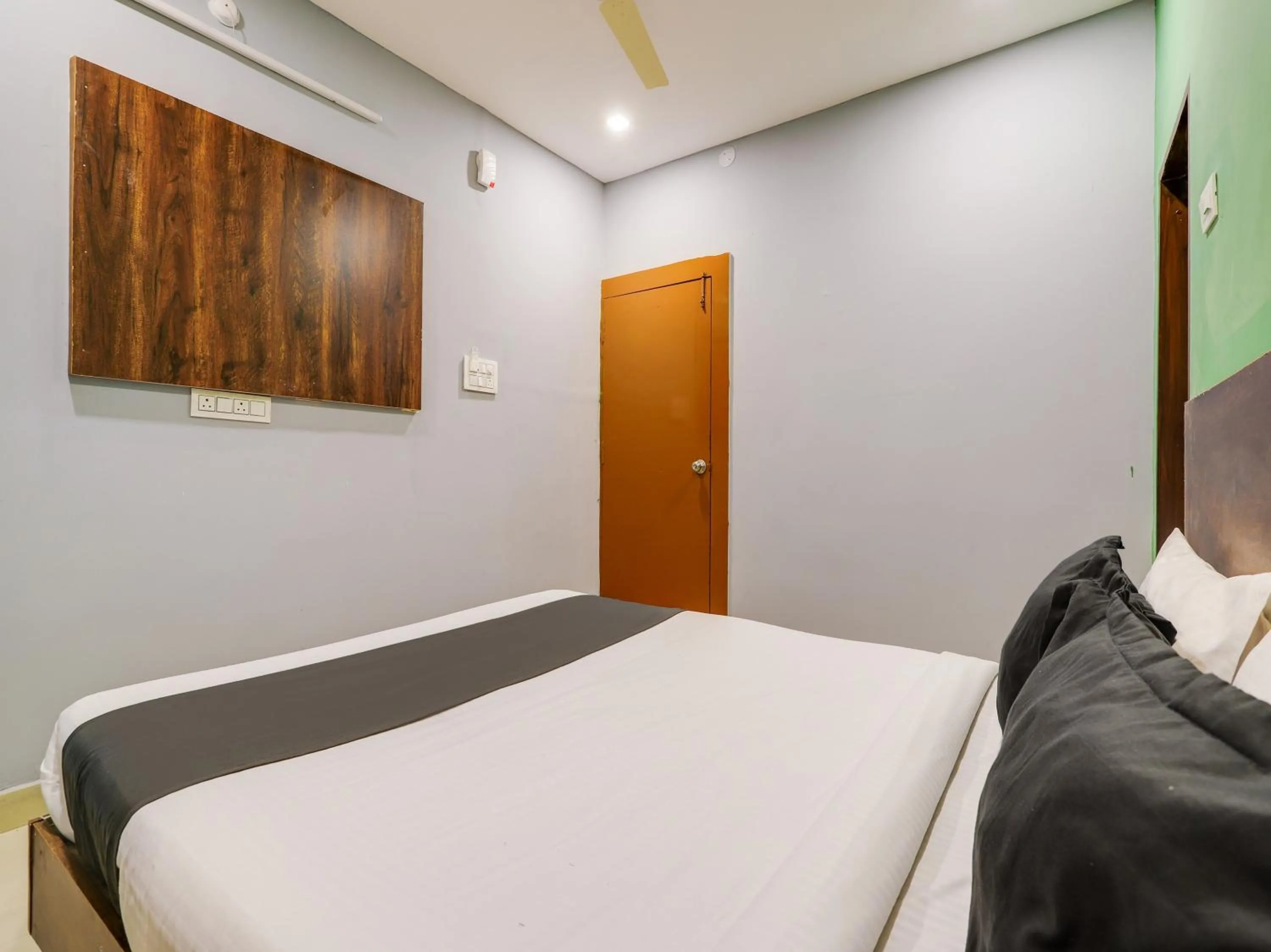 Bedroom in Hotel O Ragas