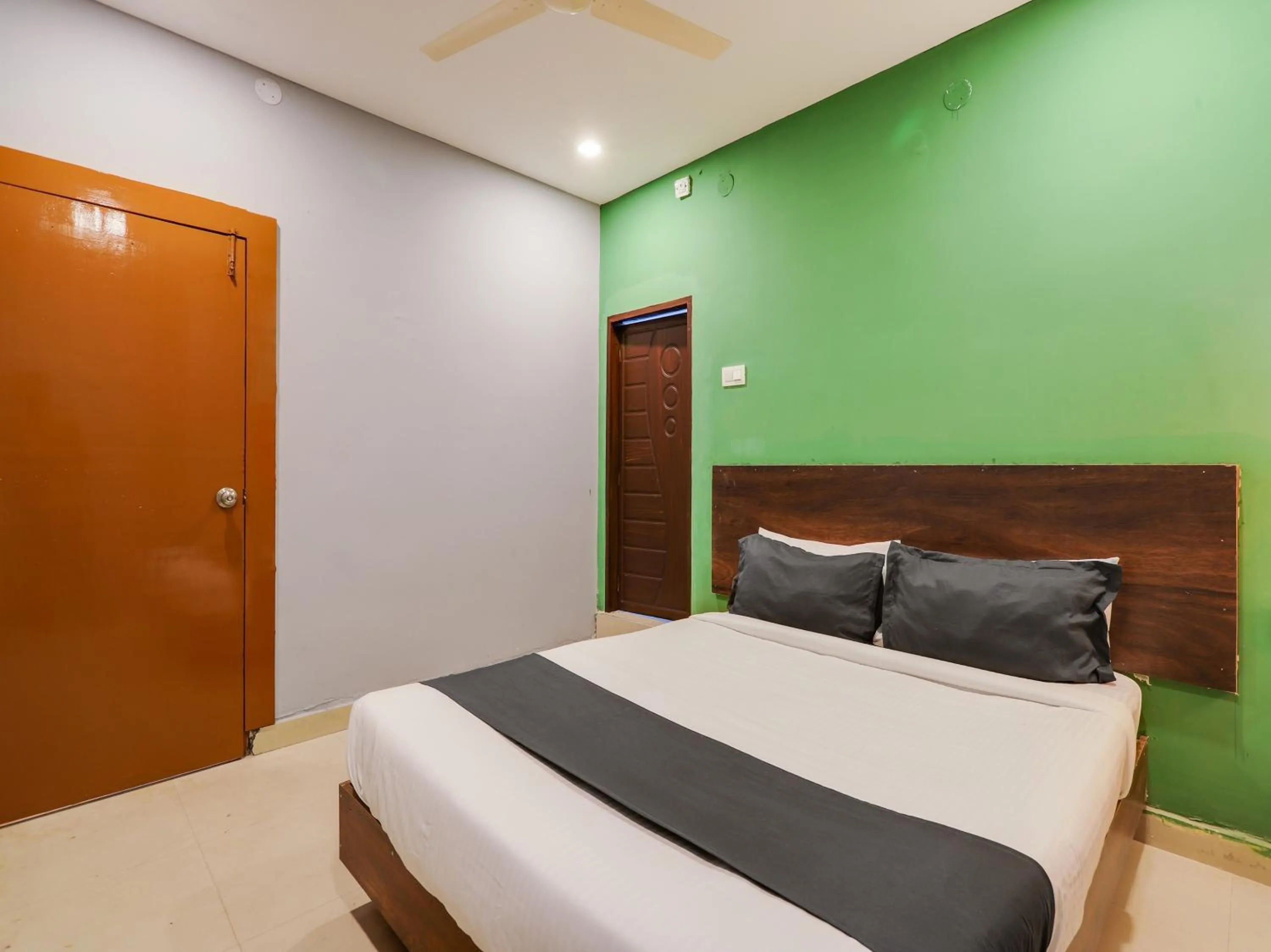 Bedroom in Hotel O Ragas