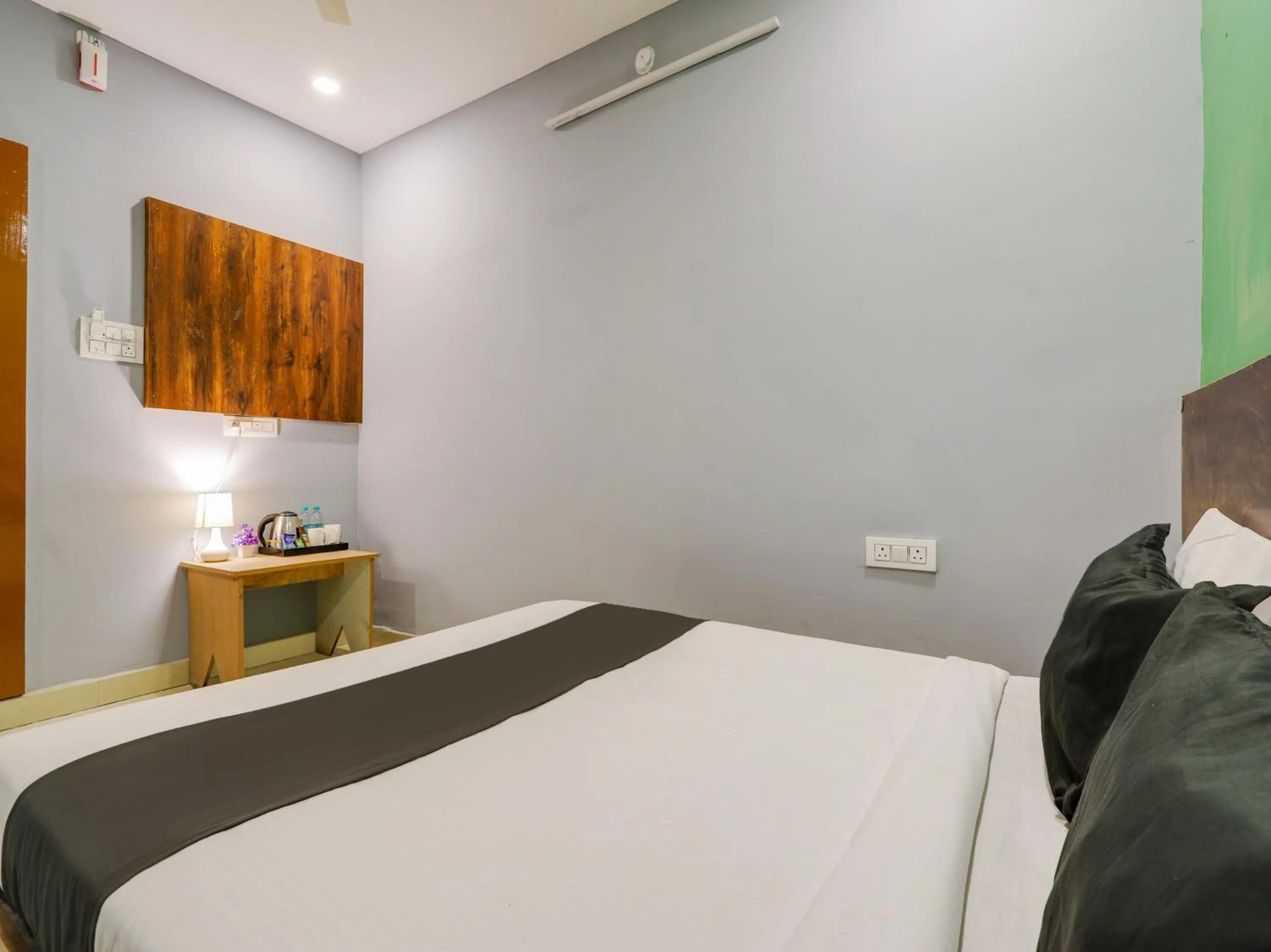 Bedroom in Hotel O Ragas