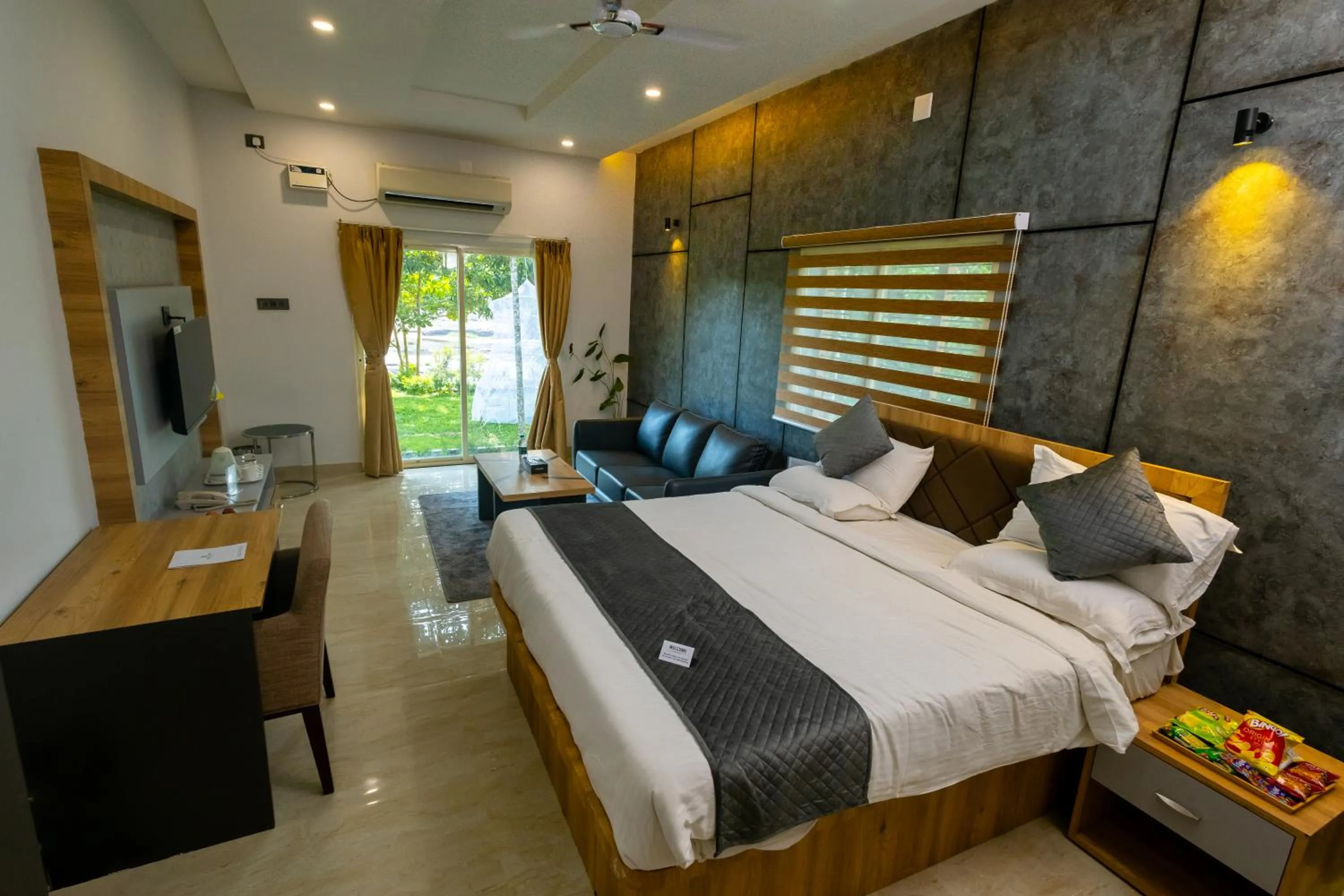 Bedroom, Bed in Breathe Resorts