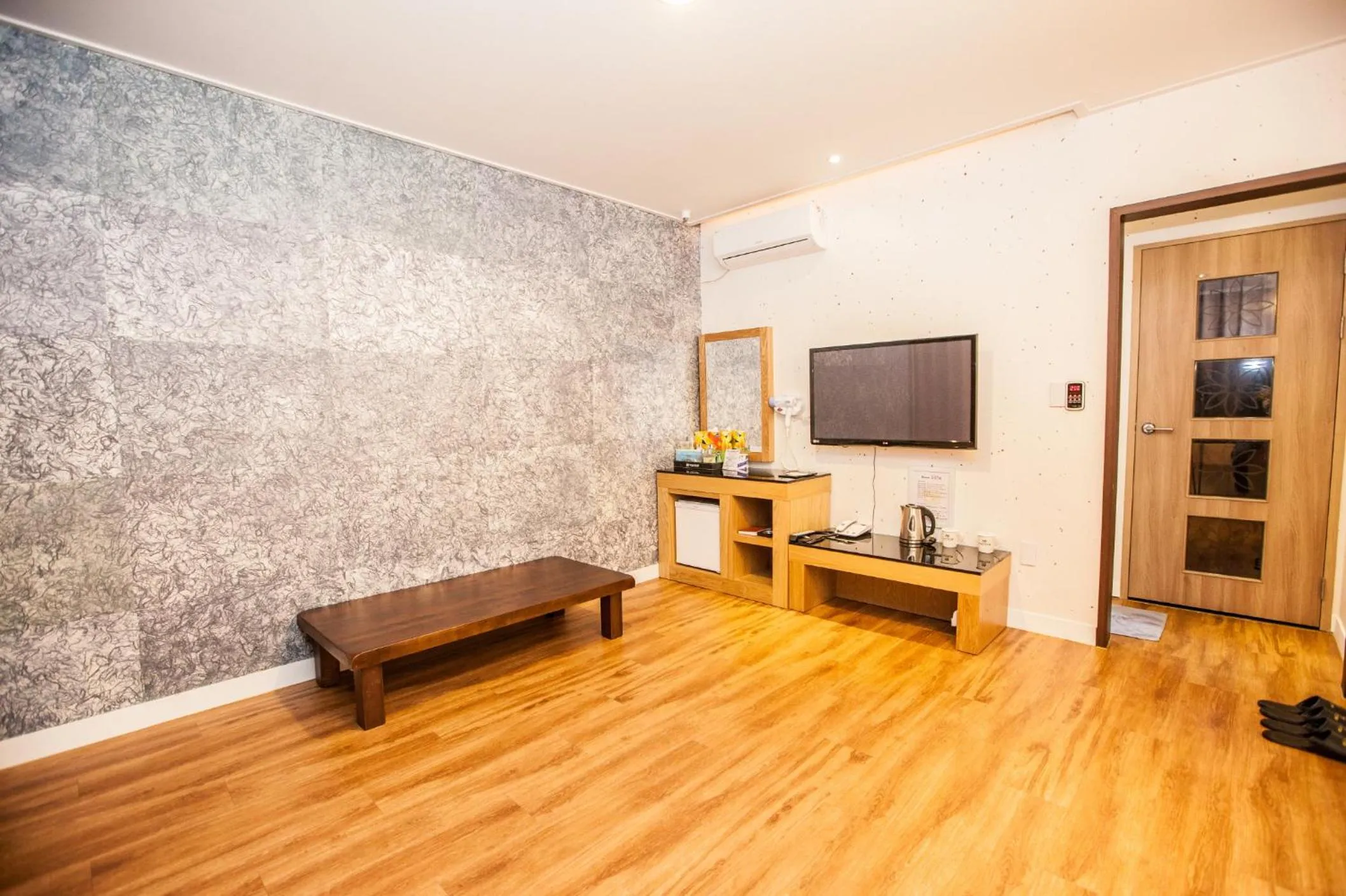 Pungnam Tourist Hotel