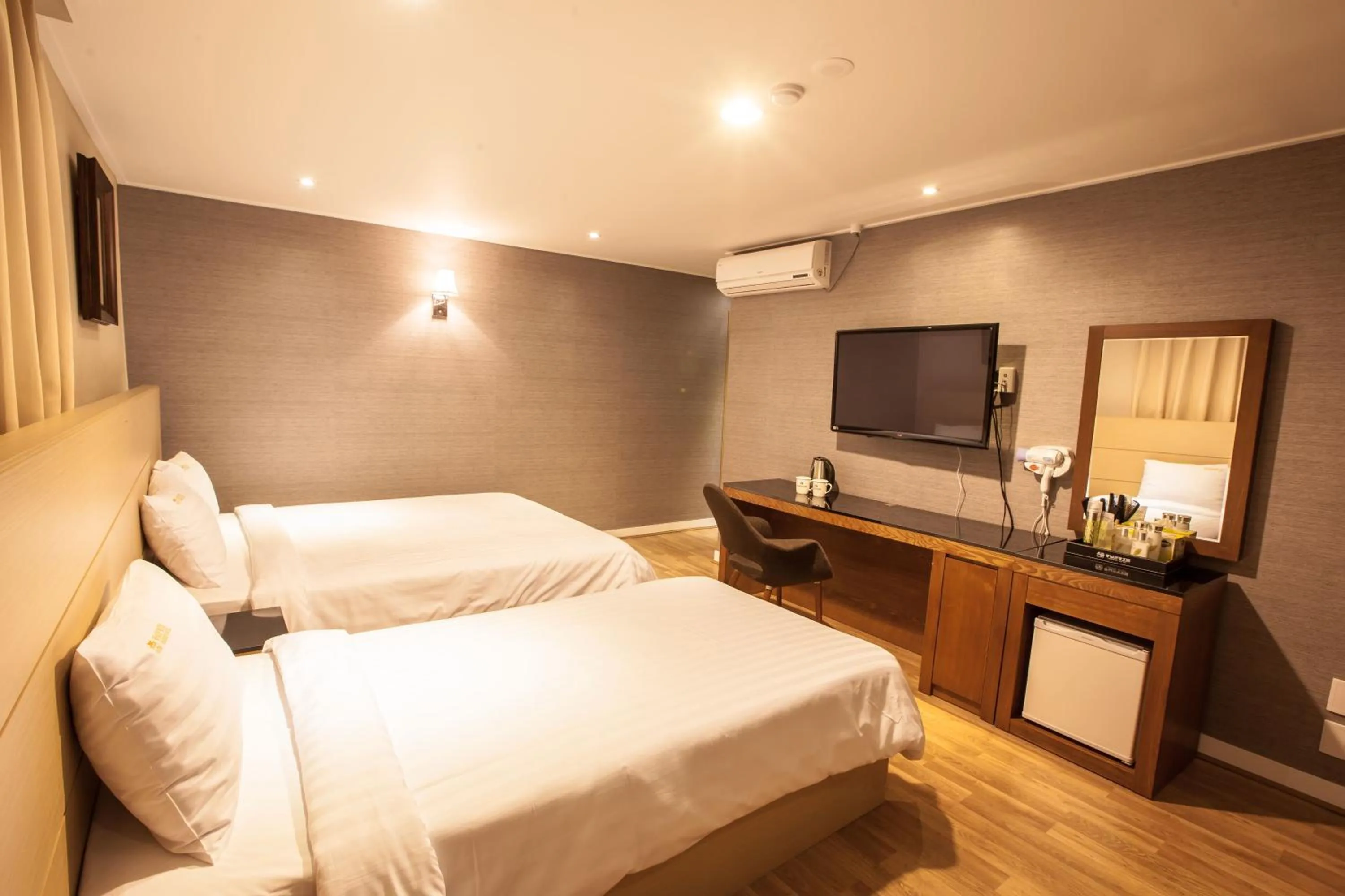 Pungnam Tourist Hotel