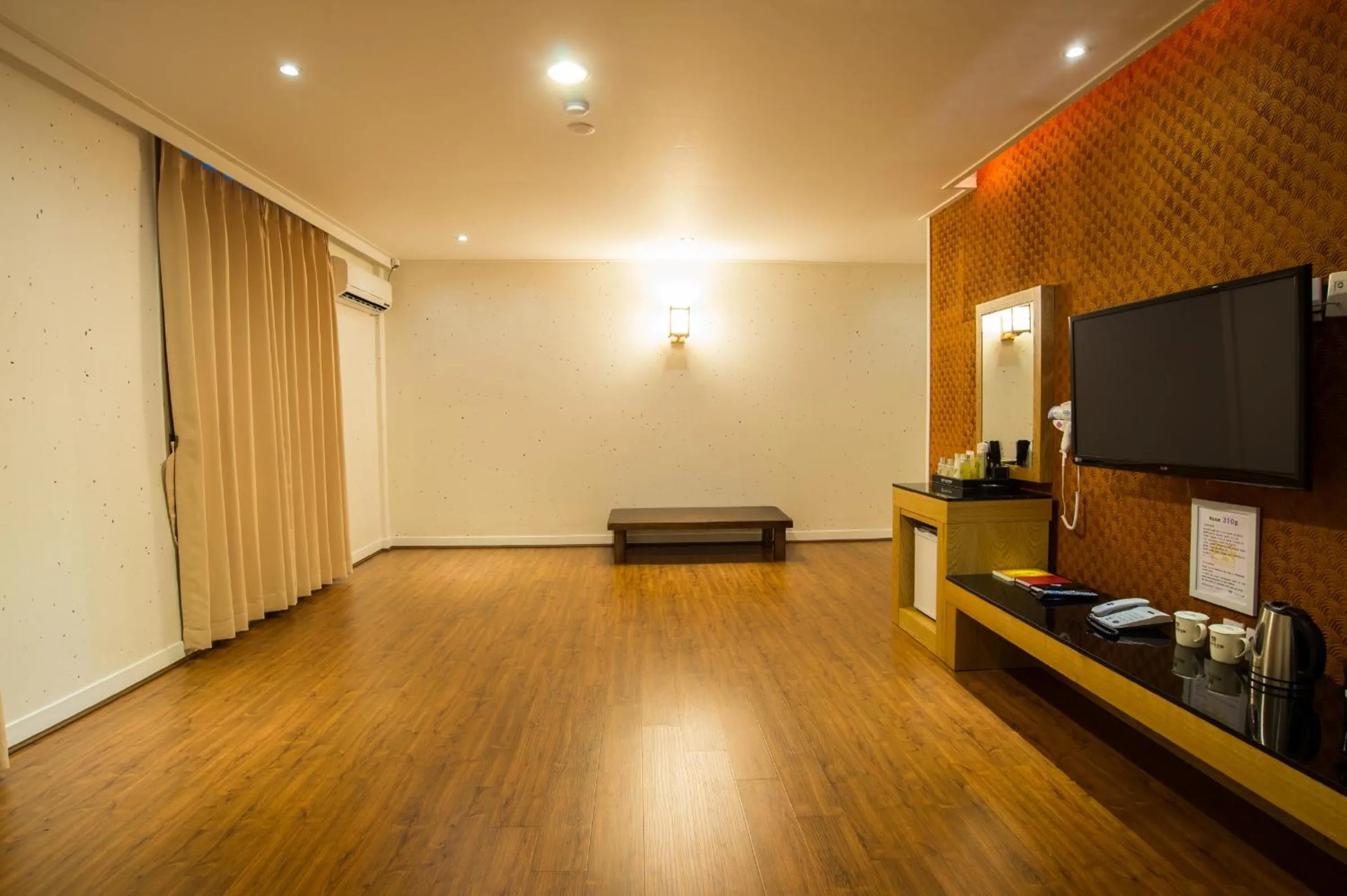 Pungnam Tourist Hotel