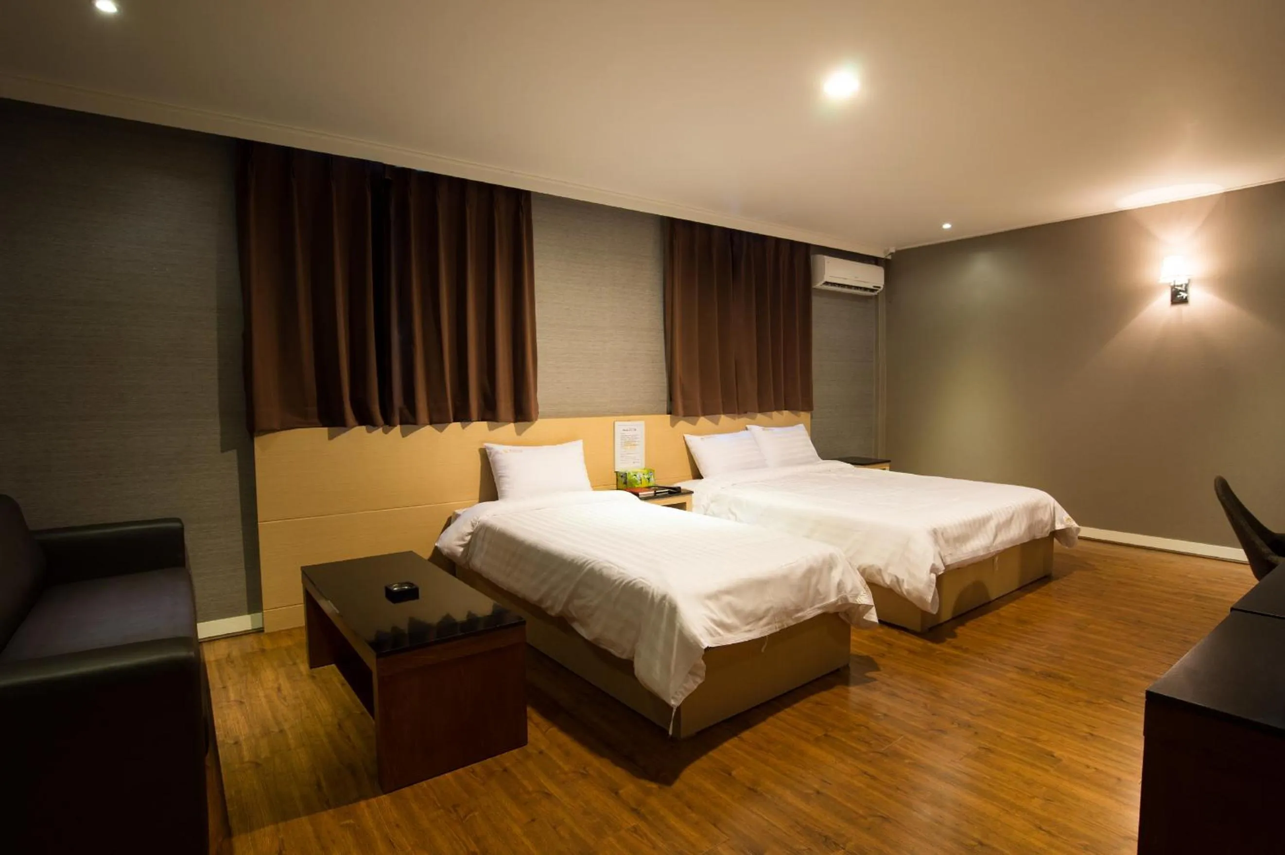 Pungnam Tourist Hotel