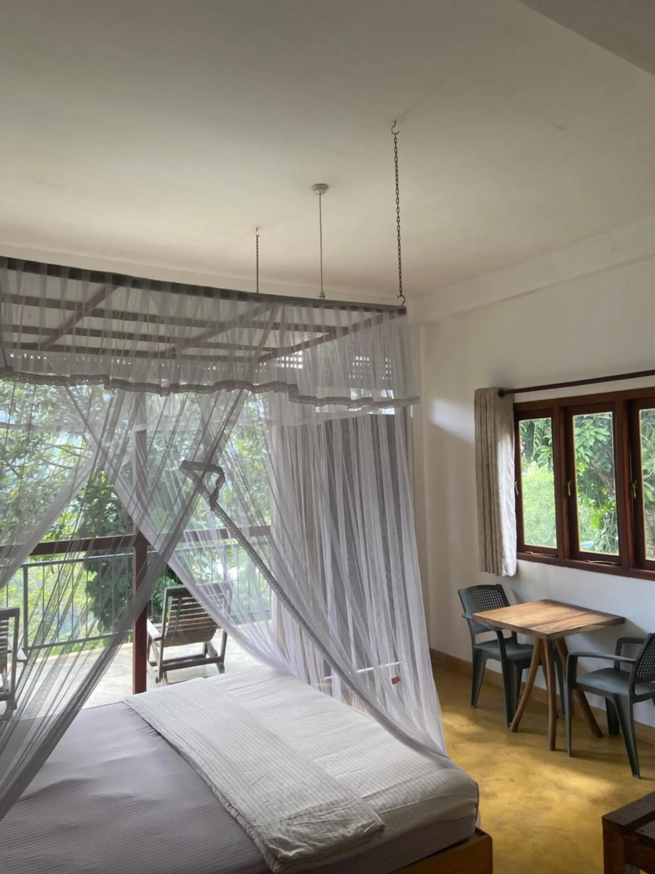 Bed in Raveena Guest House