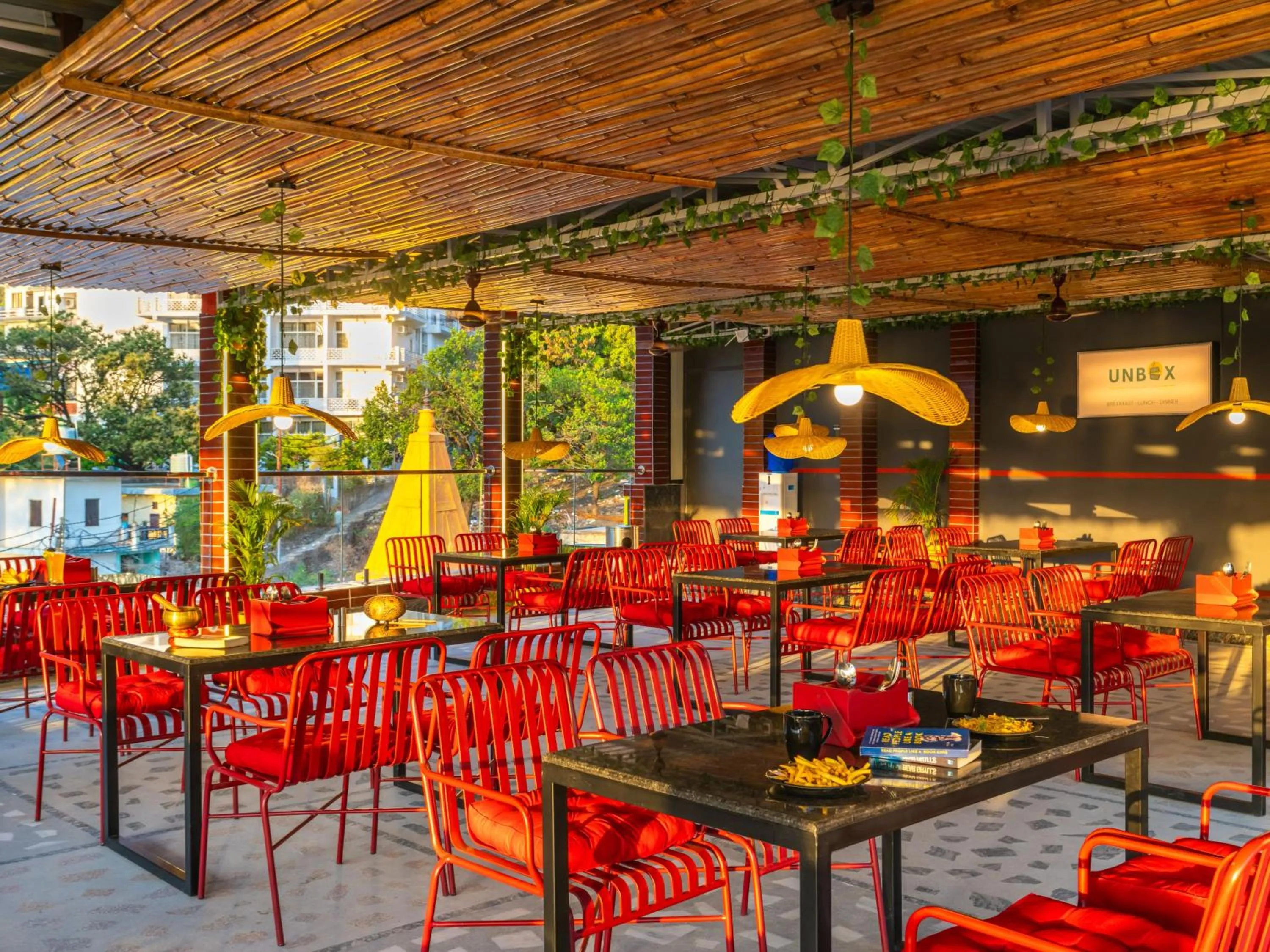 Restaurant/places to eat in The Hosteller Rishikesh, Ganges