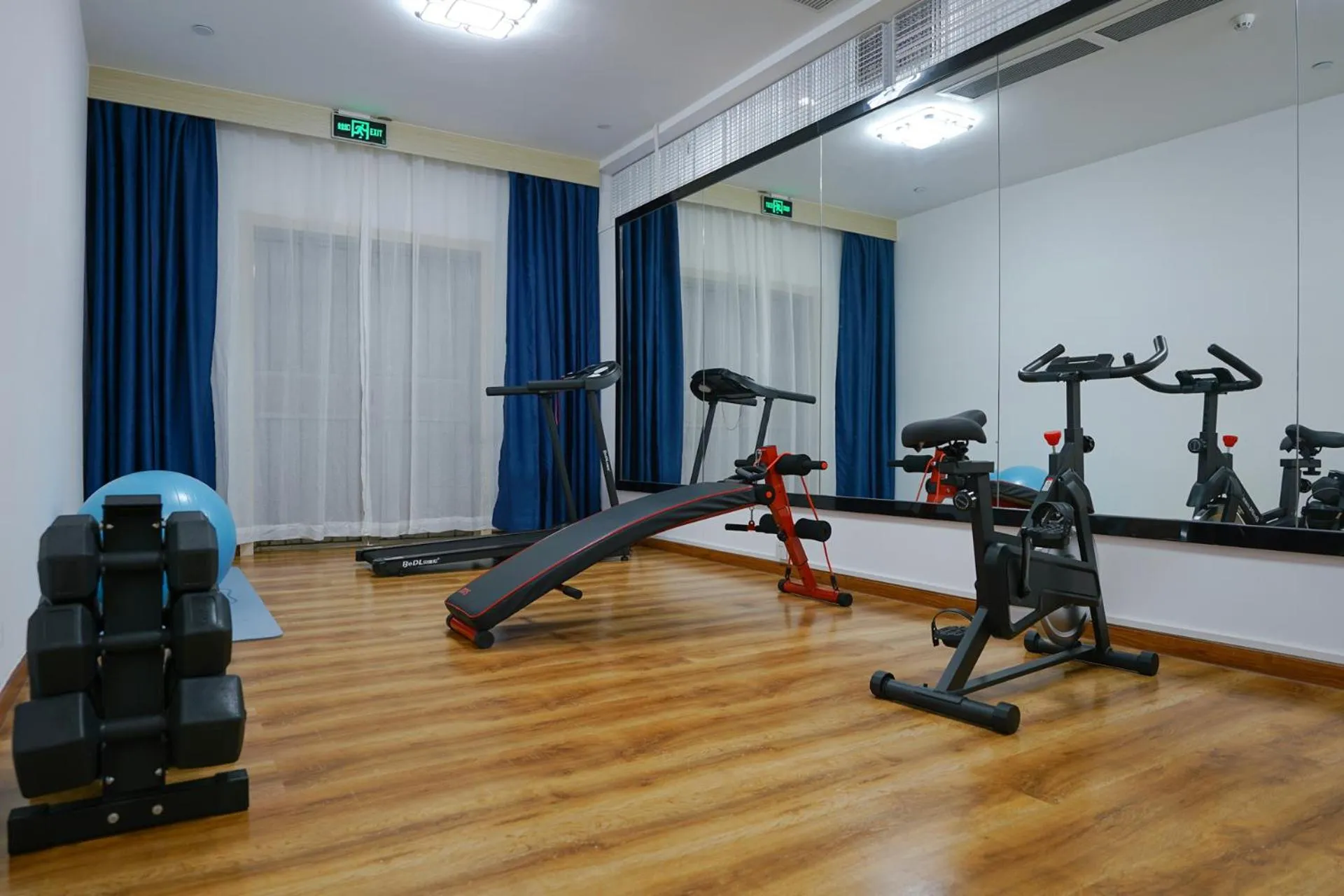 Fitness centre/facilities in Paco Hotel Guangzhou North Railway Station