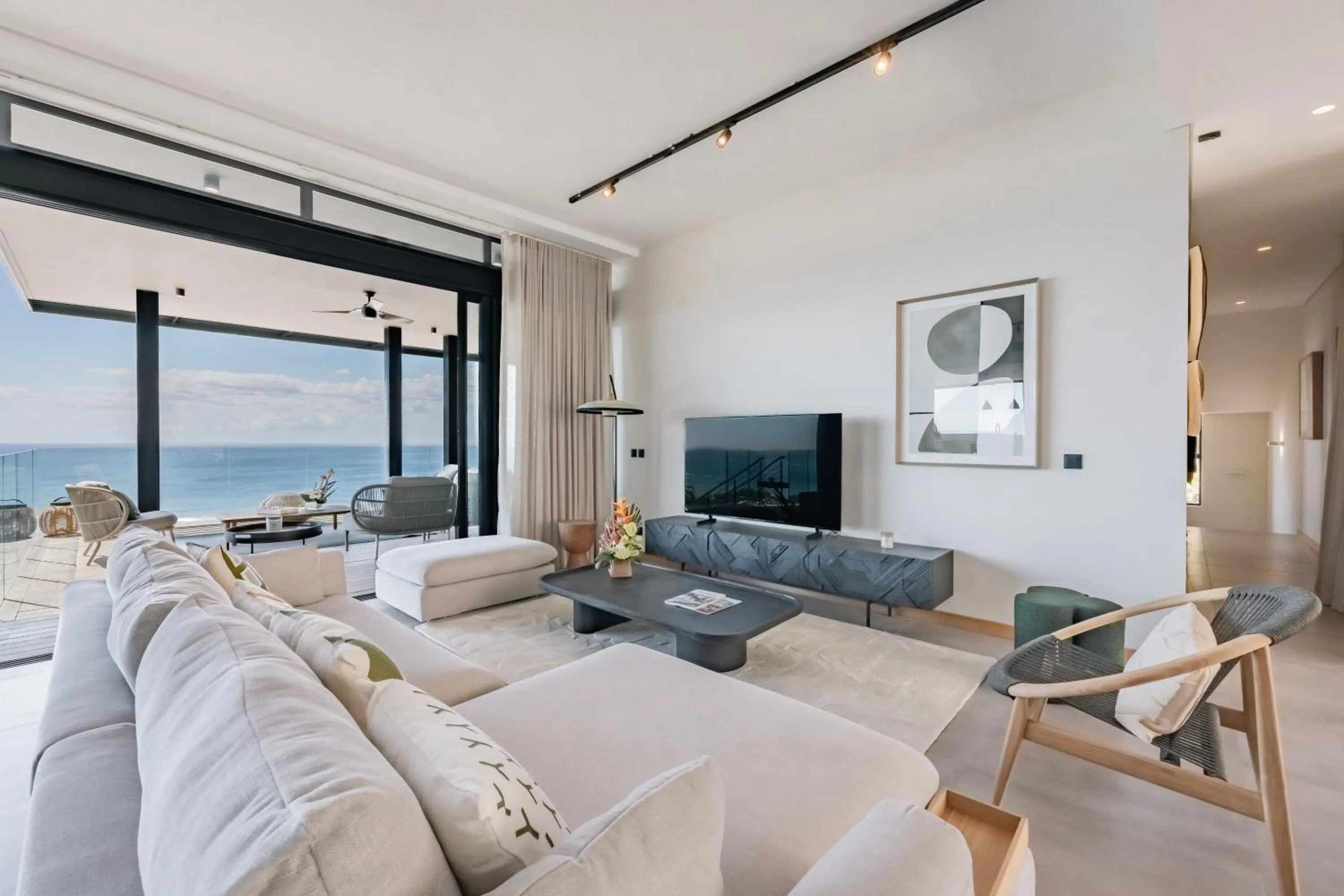 TV and multimedia in Legend Hill Residences and Spa