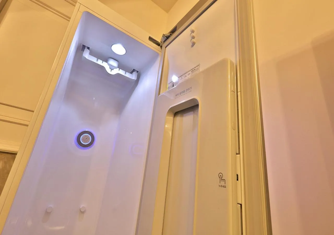 February Hotel Gimhae