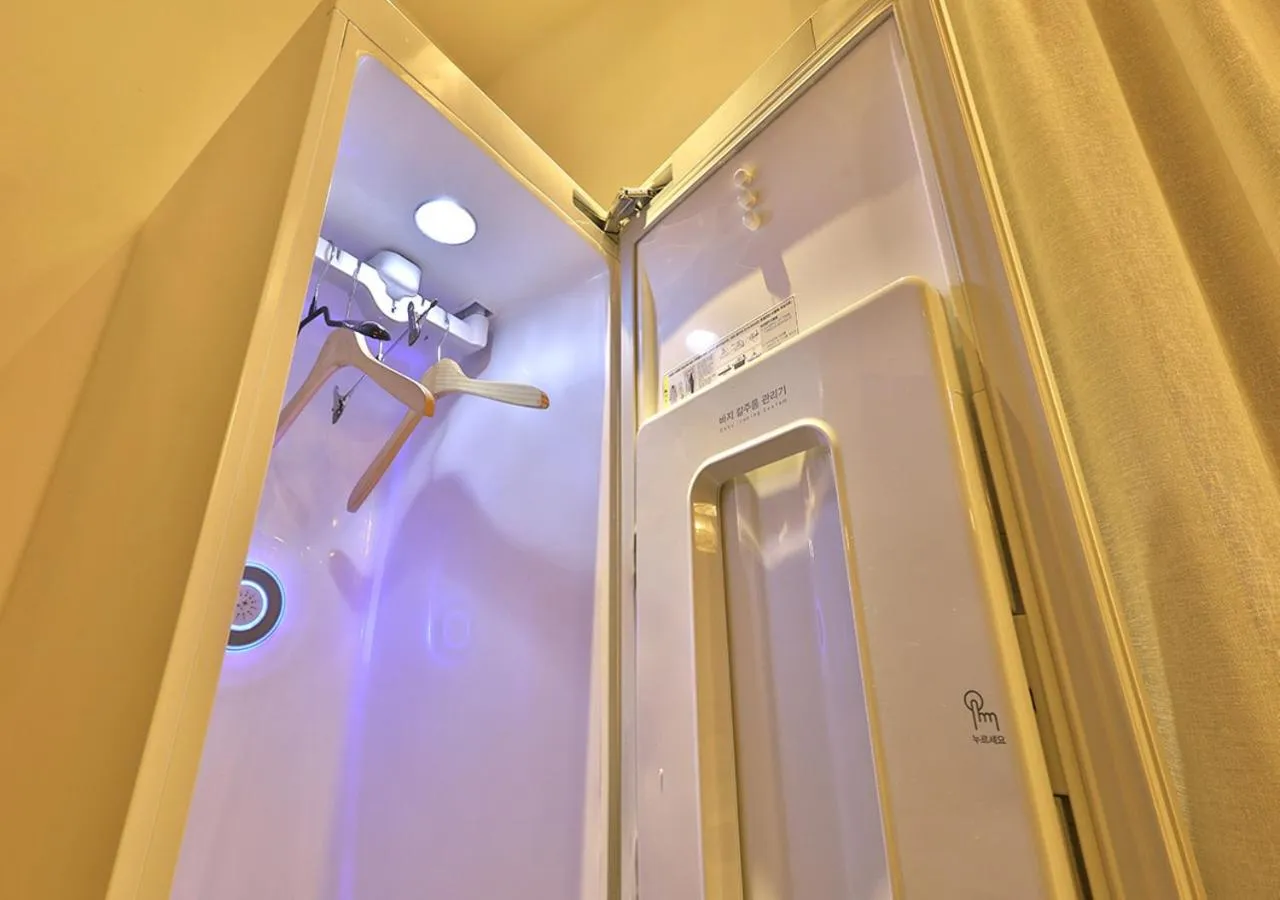 February Hotel Gimhae