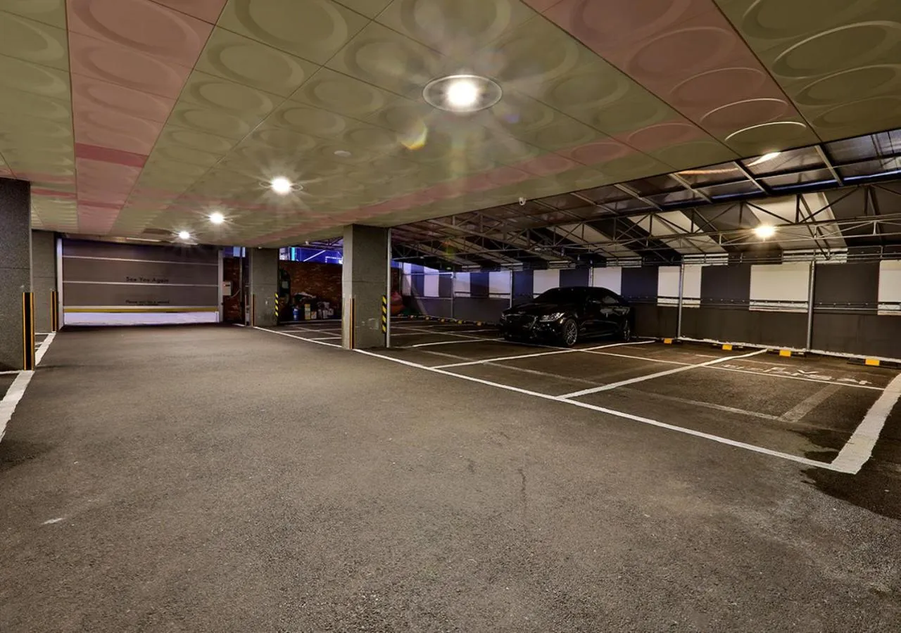 February Hotel Gimhae