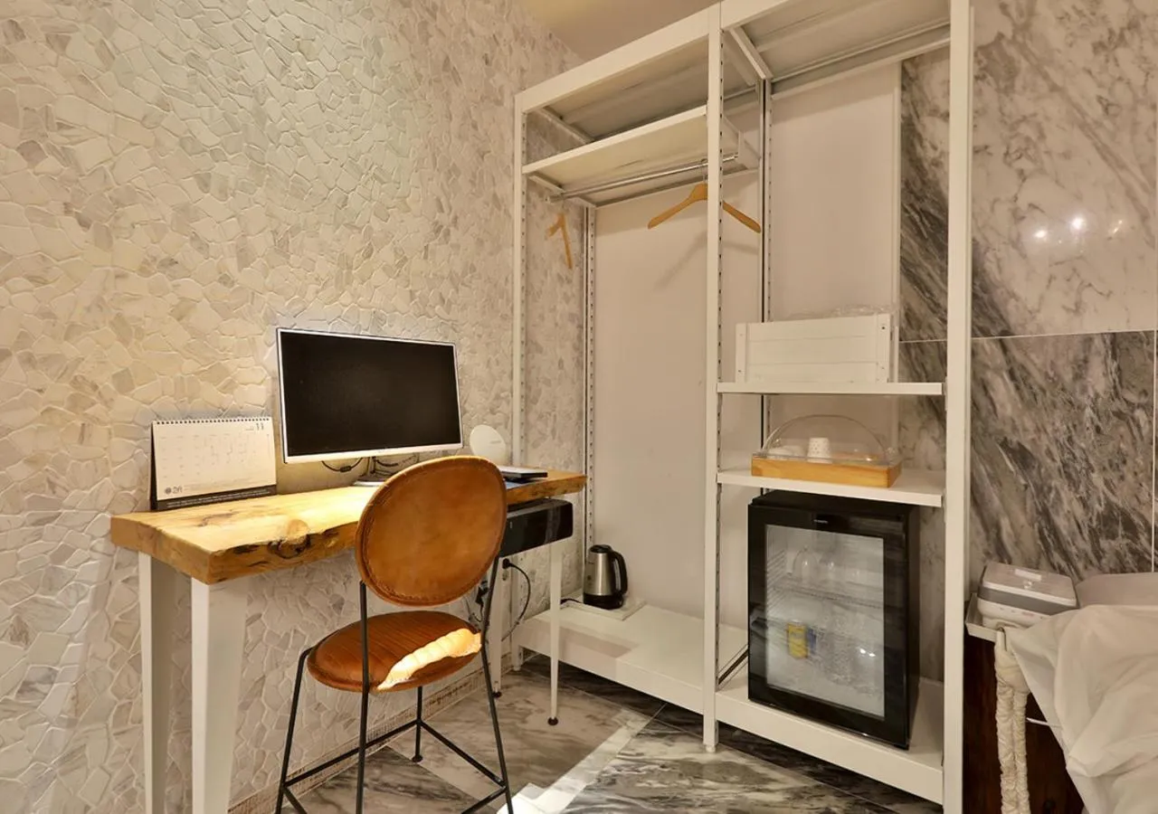 February Hotel Gimhae