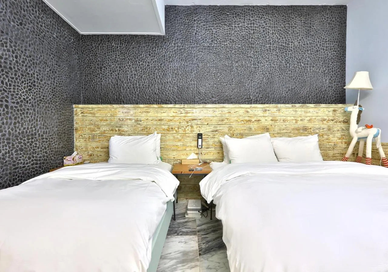 Bed in February Hotel Gimhae