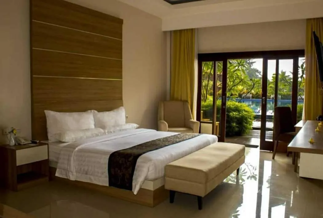 Bed in Grand Mulya Hotel Bogor