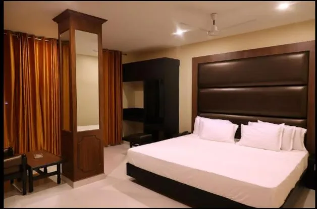 Bed in HOTEL SAMUDRA