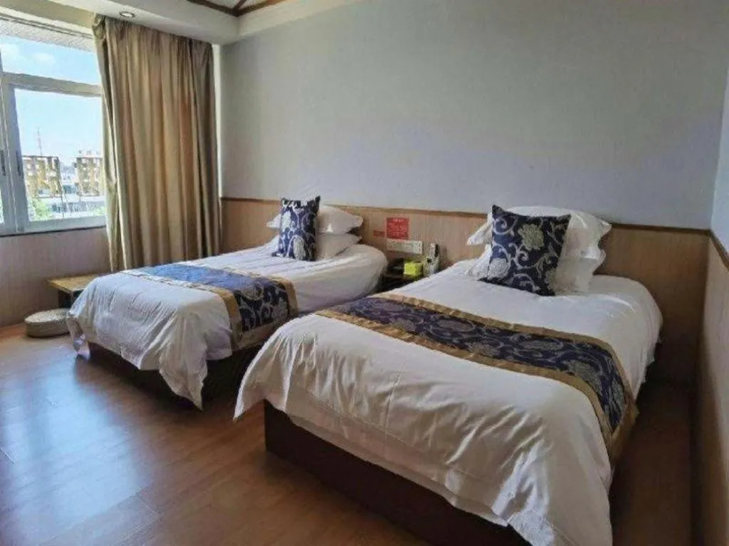 Bed in Yue Lai Yue Hotel
