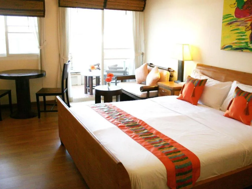 Bed in Gerard Habitat Hotel